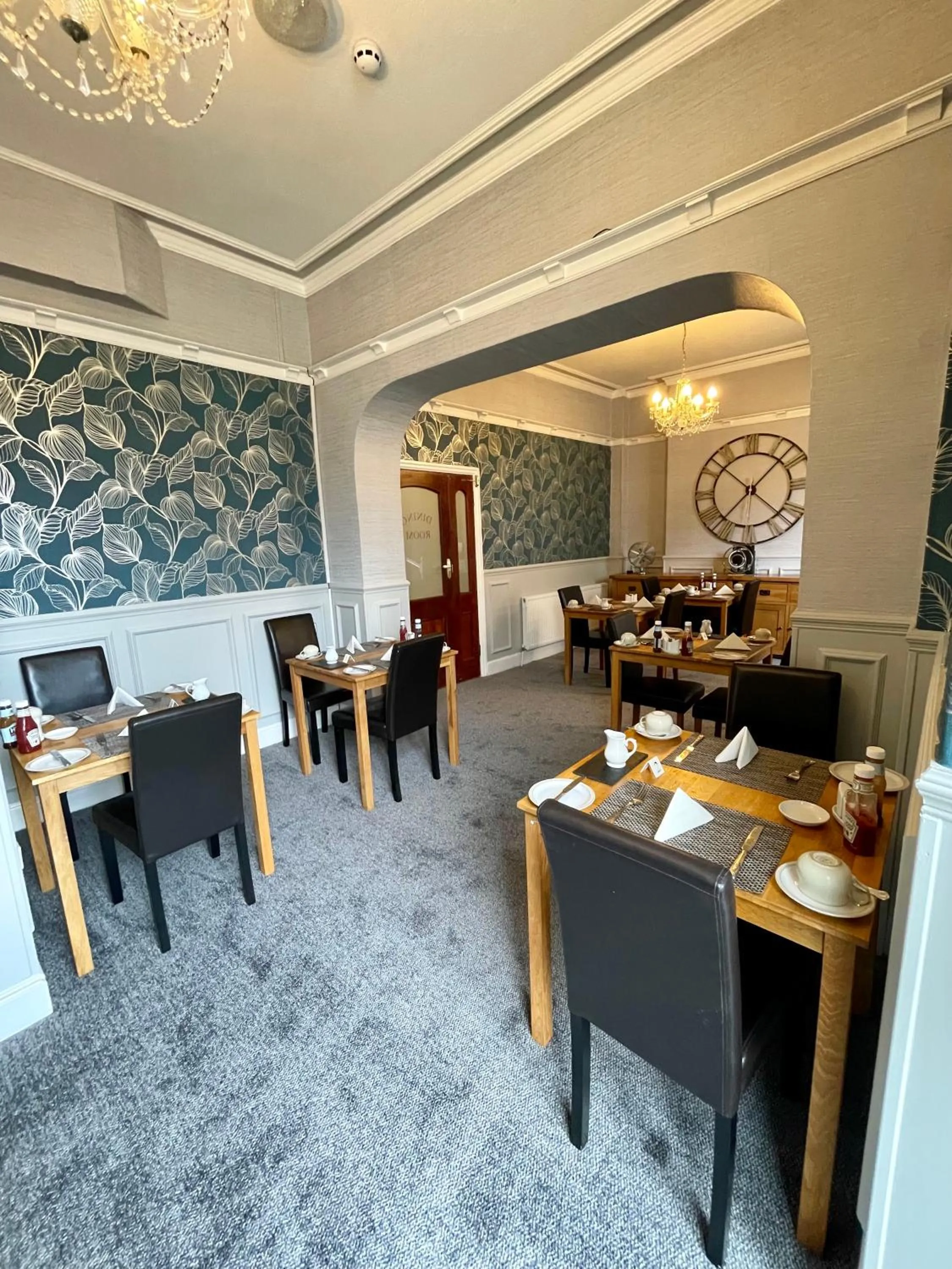 Breakfast in Milverton House