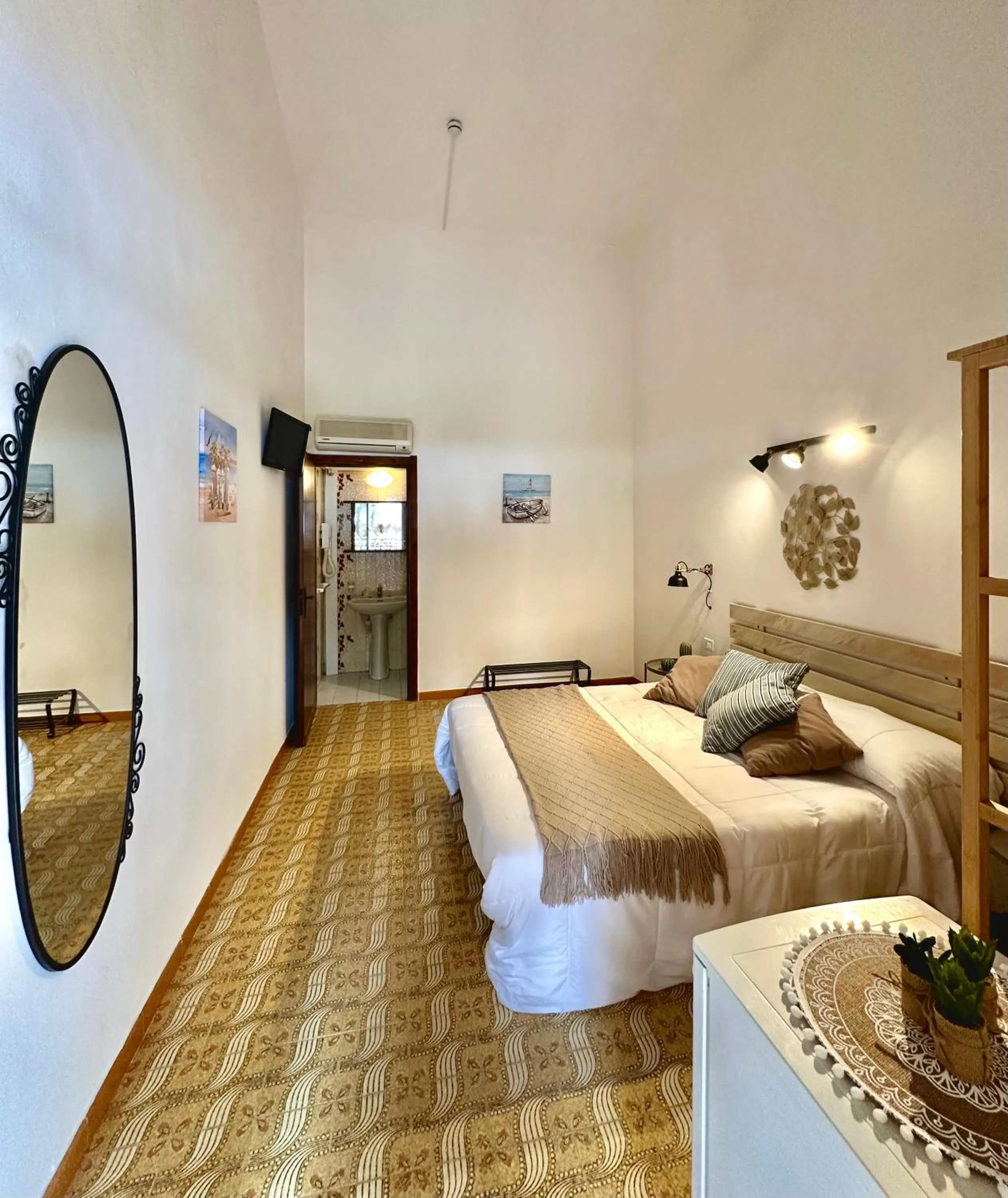 Property building, Bed in Eraclea Minoa Village