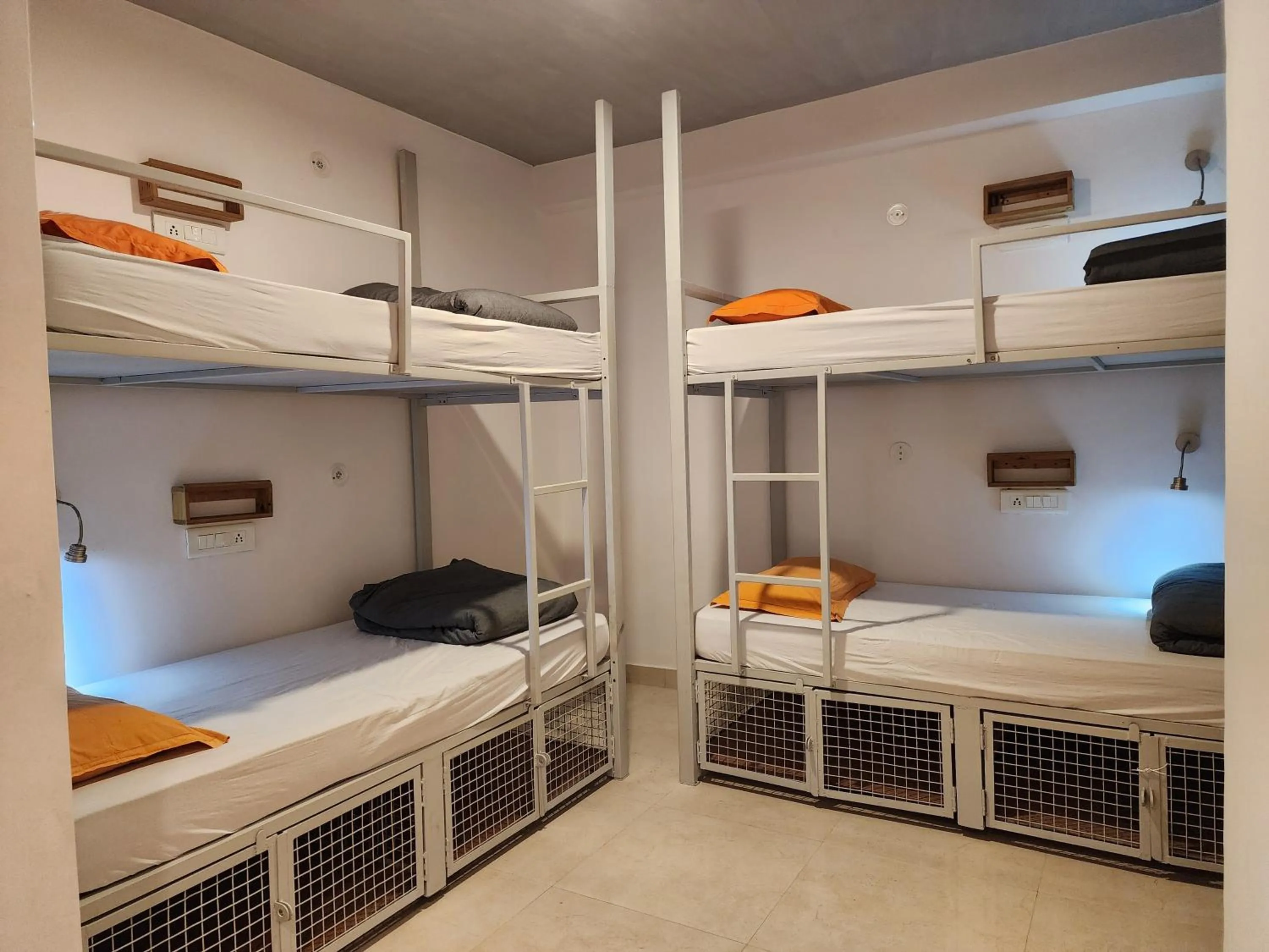 bunk bed, Bed in JHouse near Bhikaji