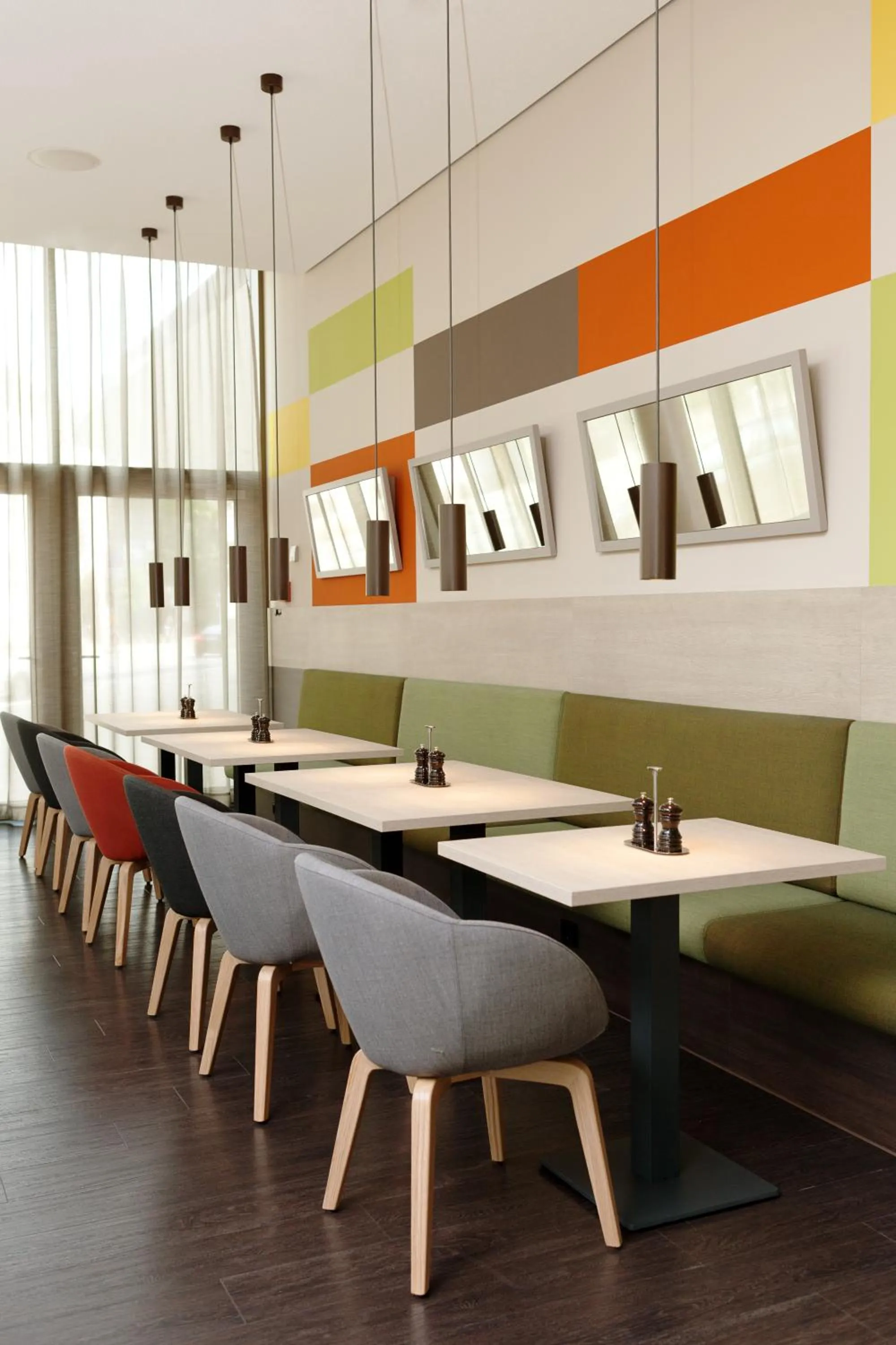 Restaurant/places to eat in Vienna House Easy by Wyndham Osnabrück City & Apartments