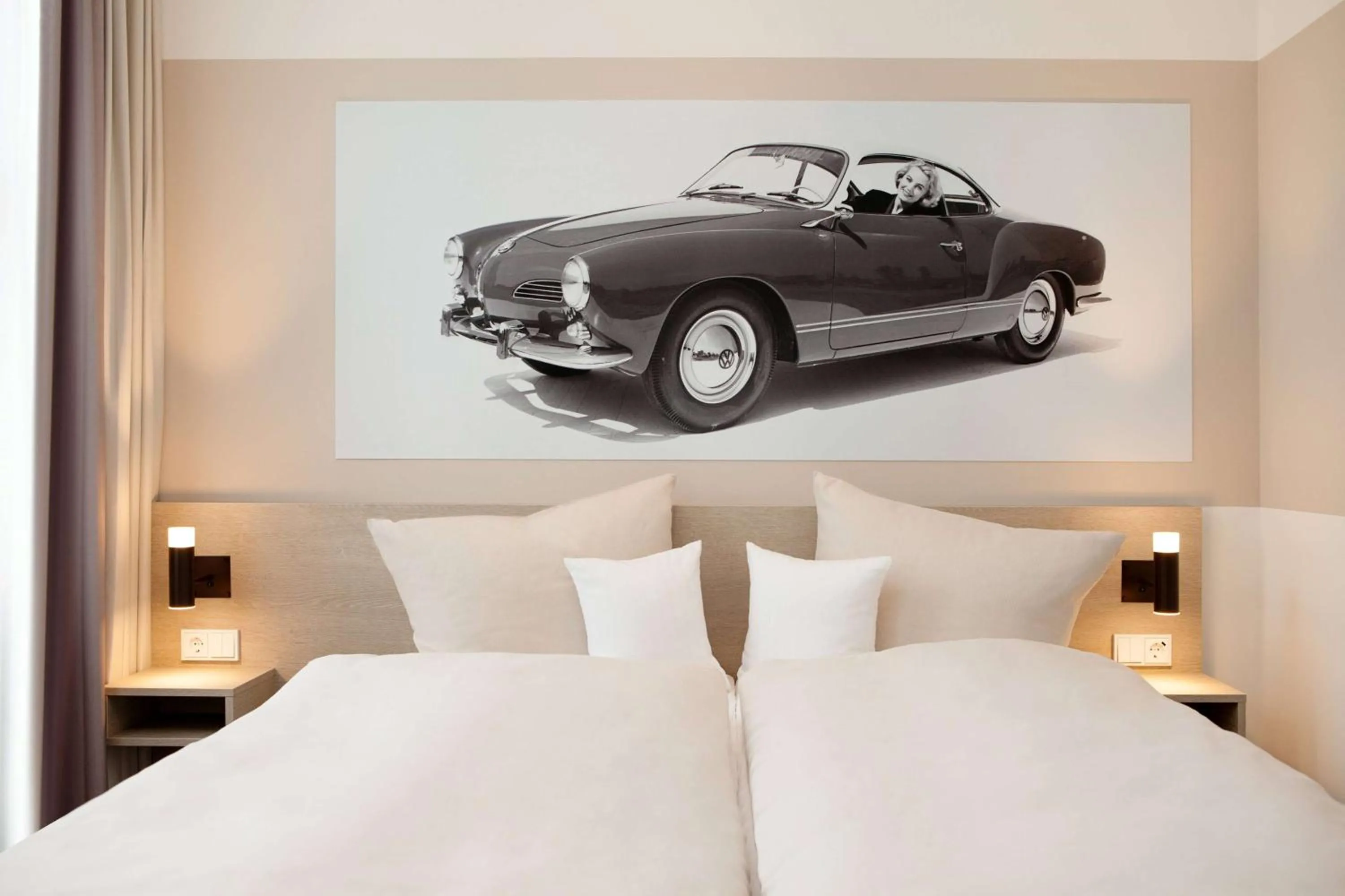 Bed in Vienna House Easy by Wyndham Osnabrück City & Apartments