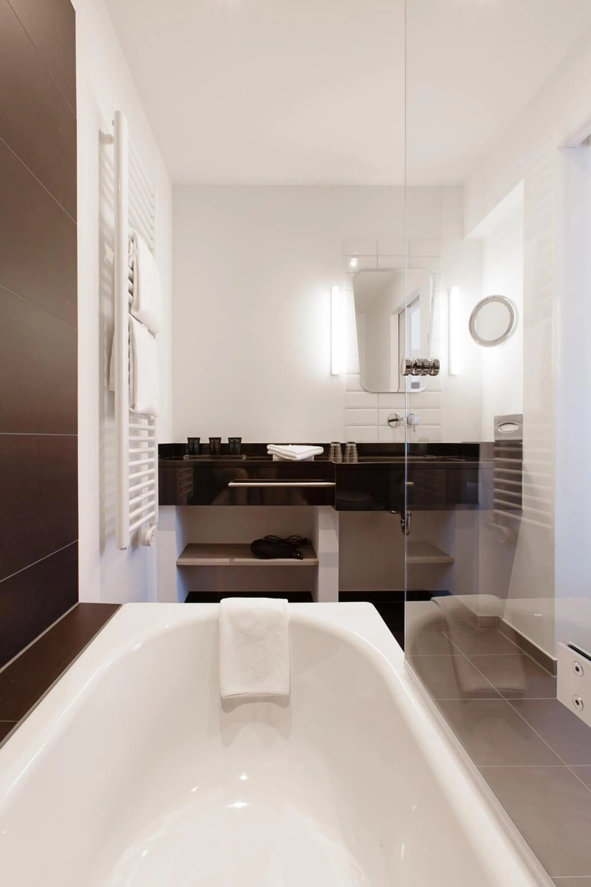 Bathroom in Vienna House Easy by Wyndham Osnabrück City & Apartments