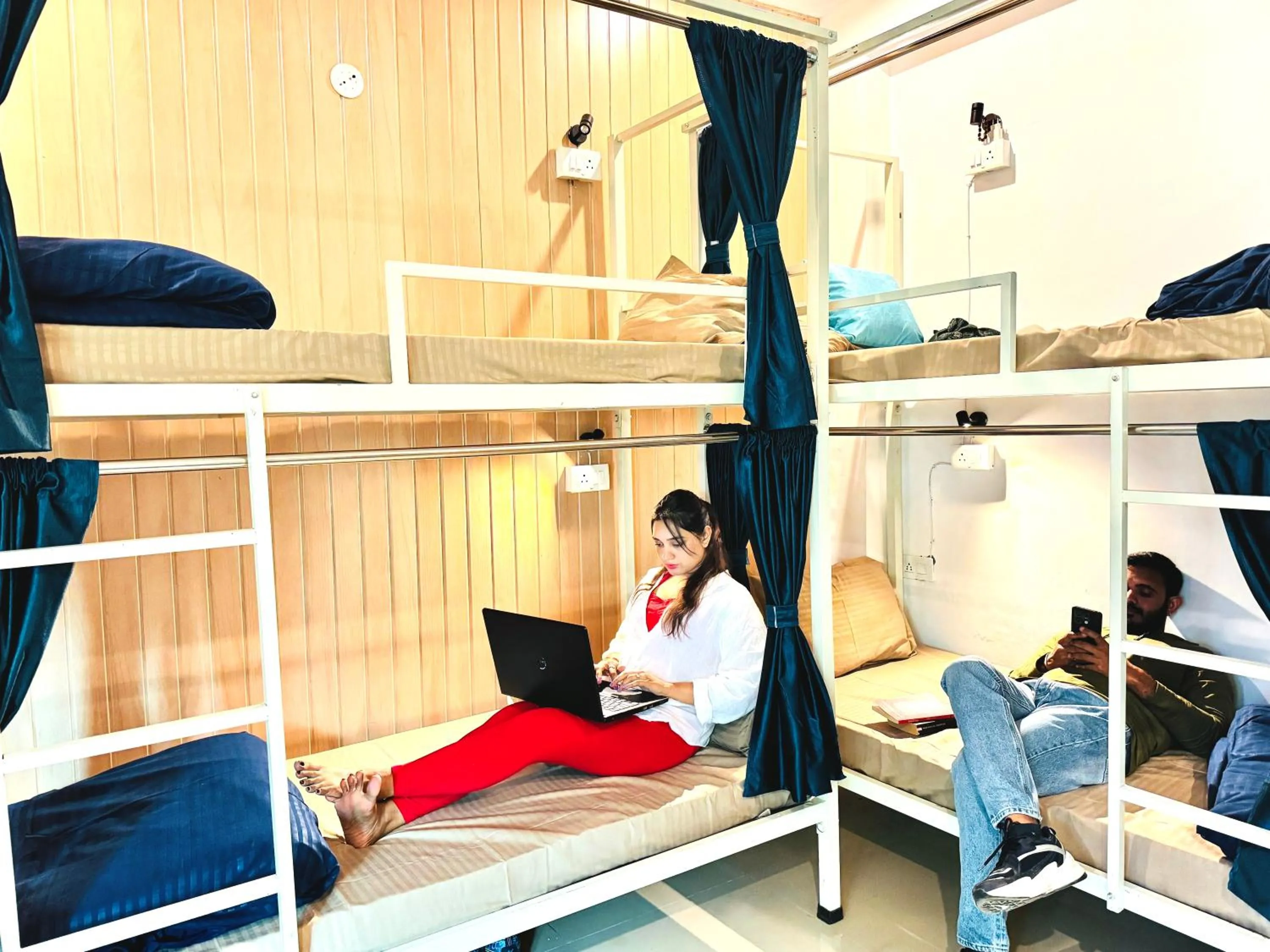 Bed in 6-Bed Mixed Dormitory Room in GreenDay Escapes Rishikesh