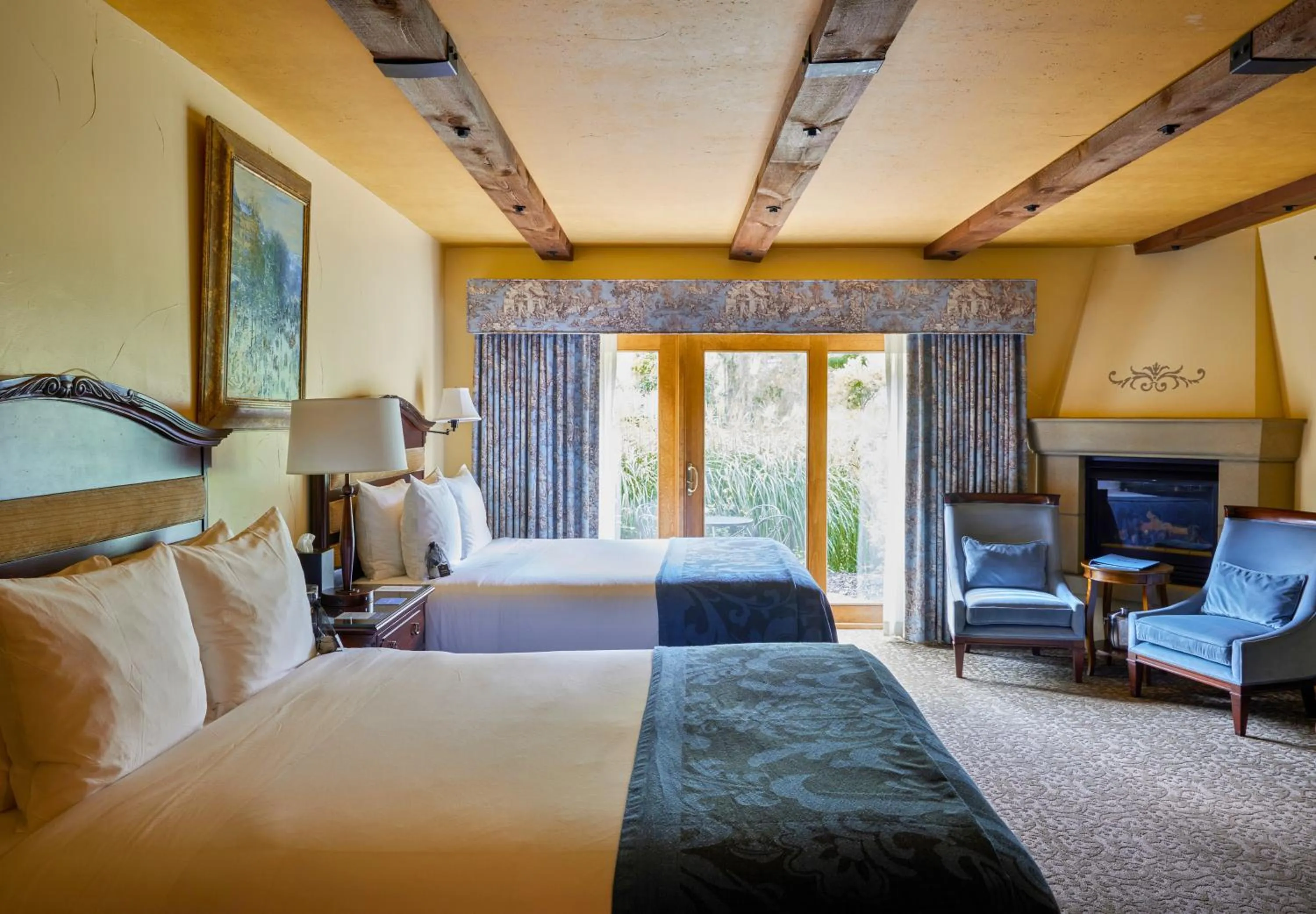 Bedroom, Bed in Mirbeau Inn & Spa - Skaneateles