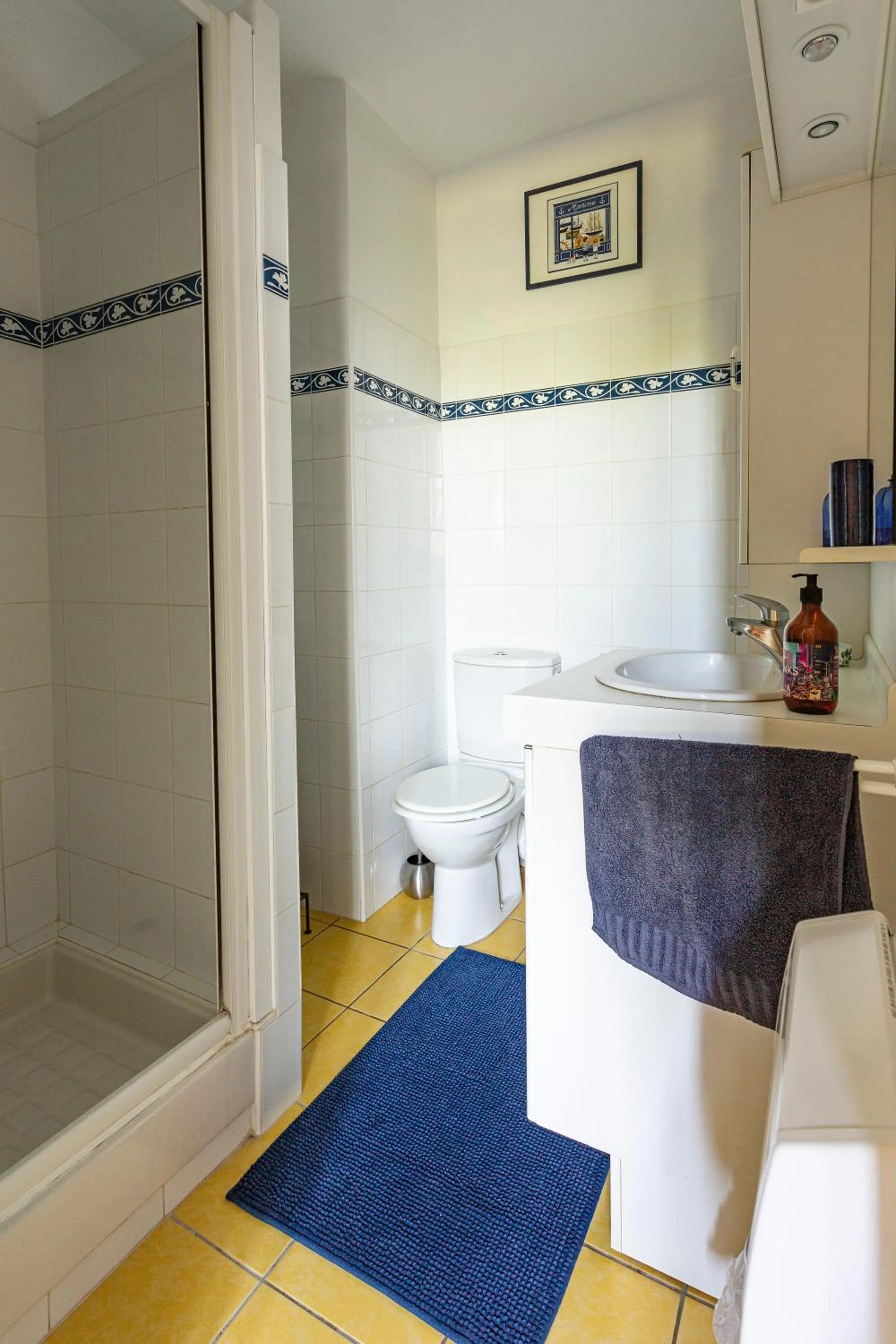 Shower in Mas du Crès