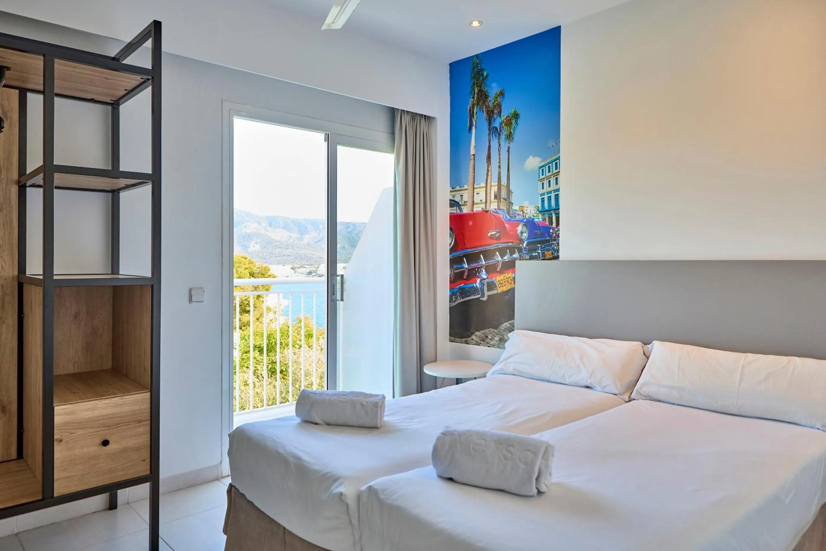 Photo of the whole room, Bed in Hostal Floridita Adults Only