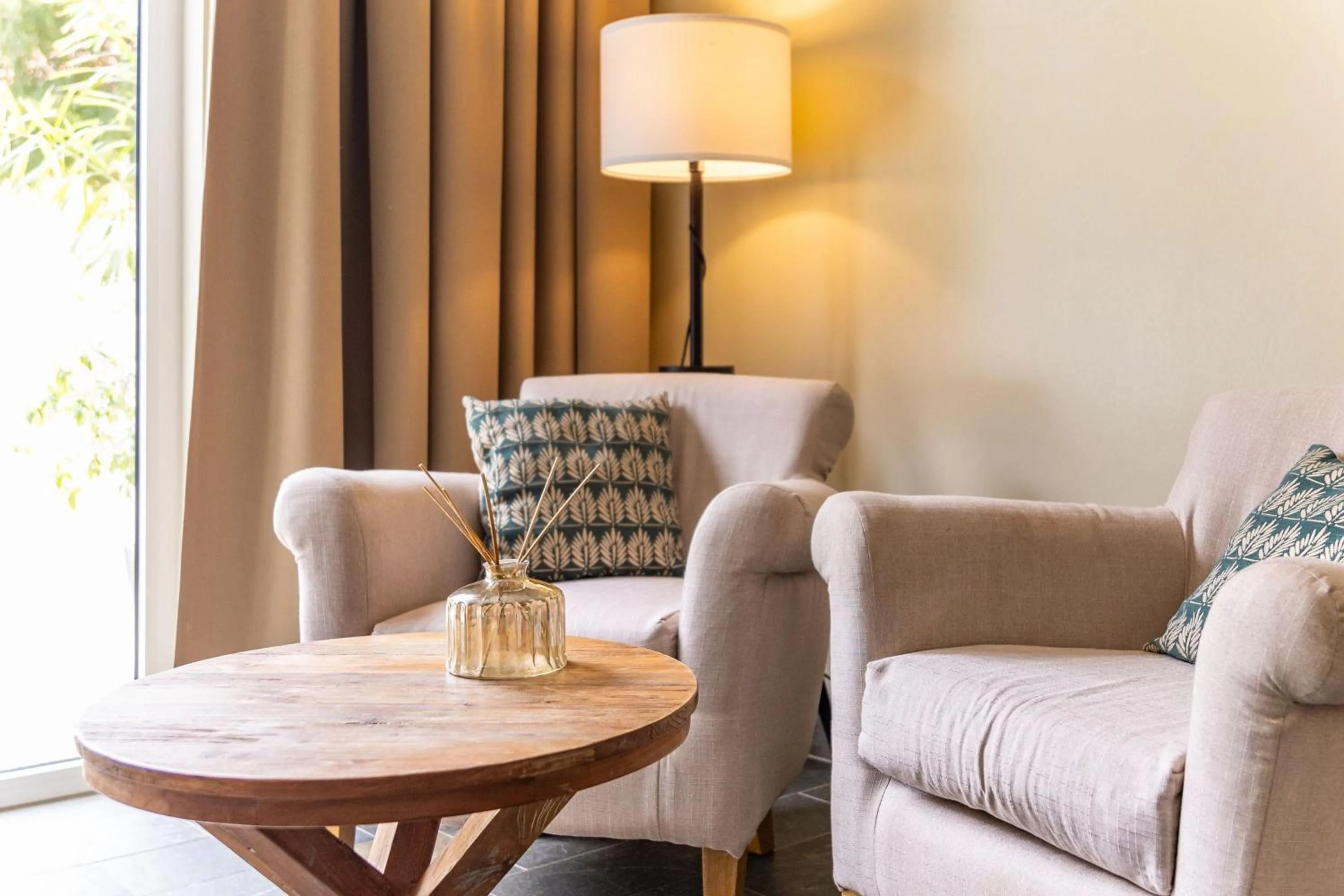 Seating area in Bayside Boutique Hotel - Blue Bay Golf & Beach Resort