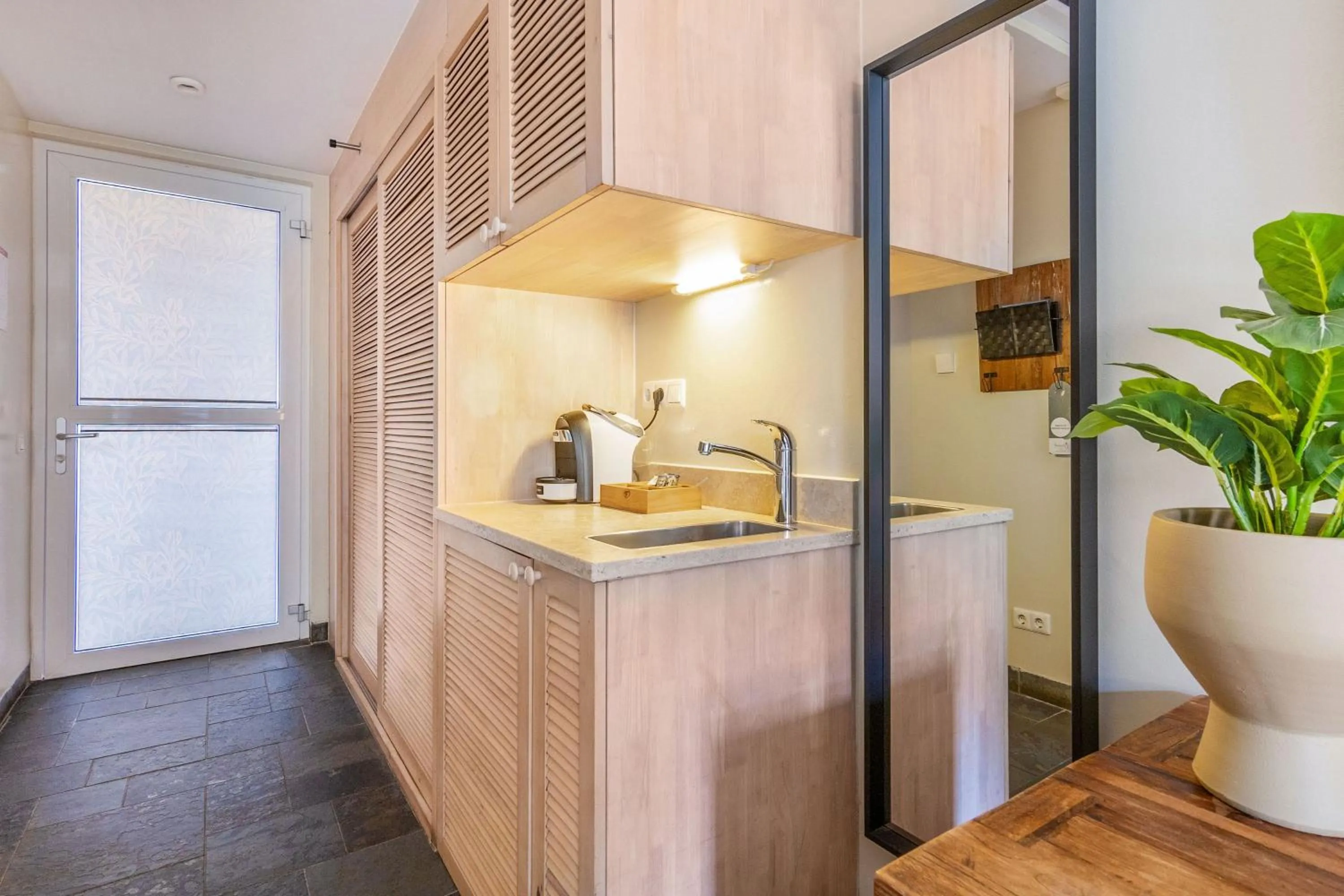 Coffee/tea facilities in Bayside Boutique Hotel - Blue Bay Golf & Beach Resort