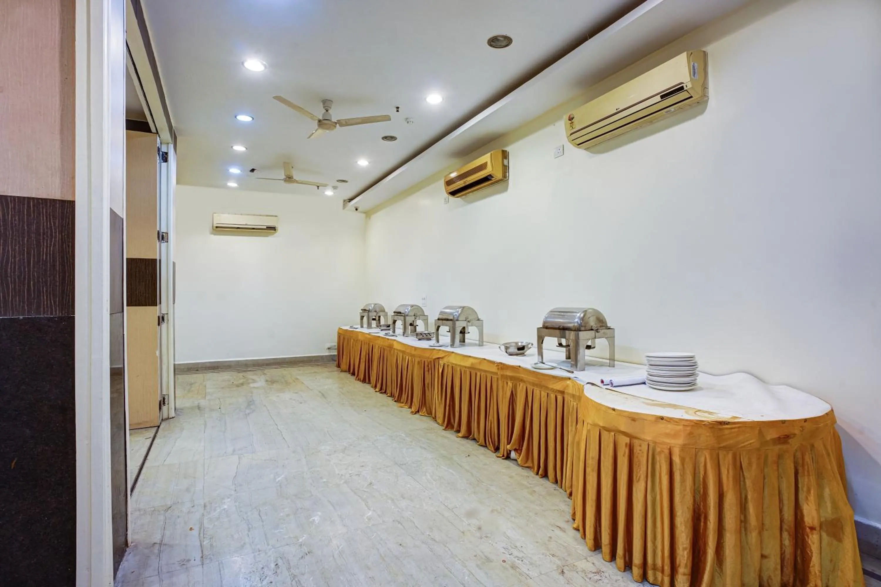 Banquet/Function facilities in Hotel Amby Inn by Quadis - Lajpat Nagar
