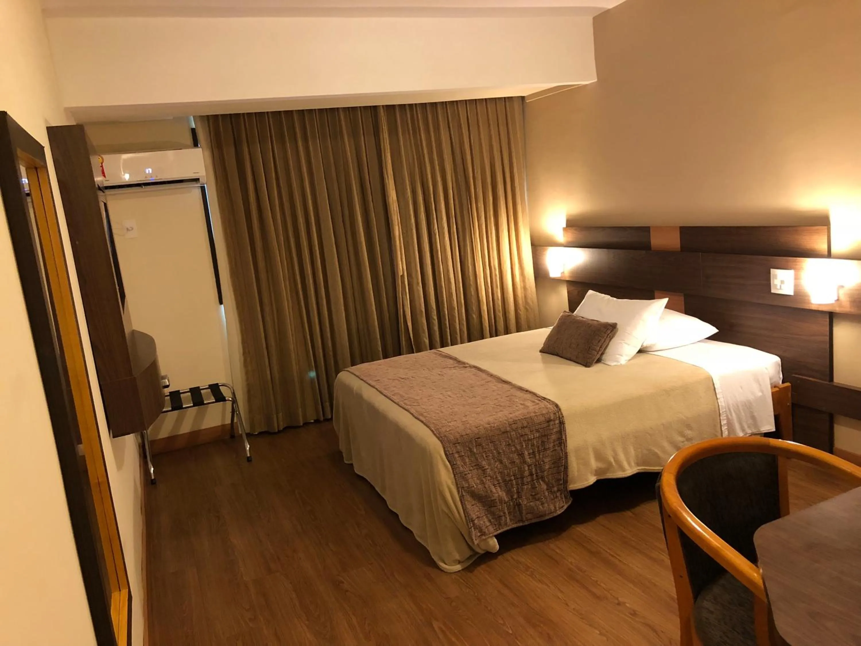 Bed in Gran Continental Hotel Taubaté