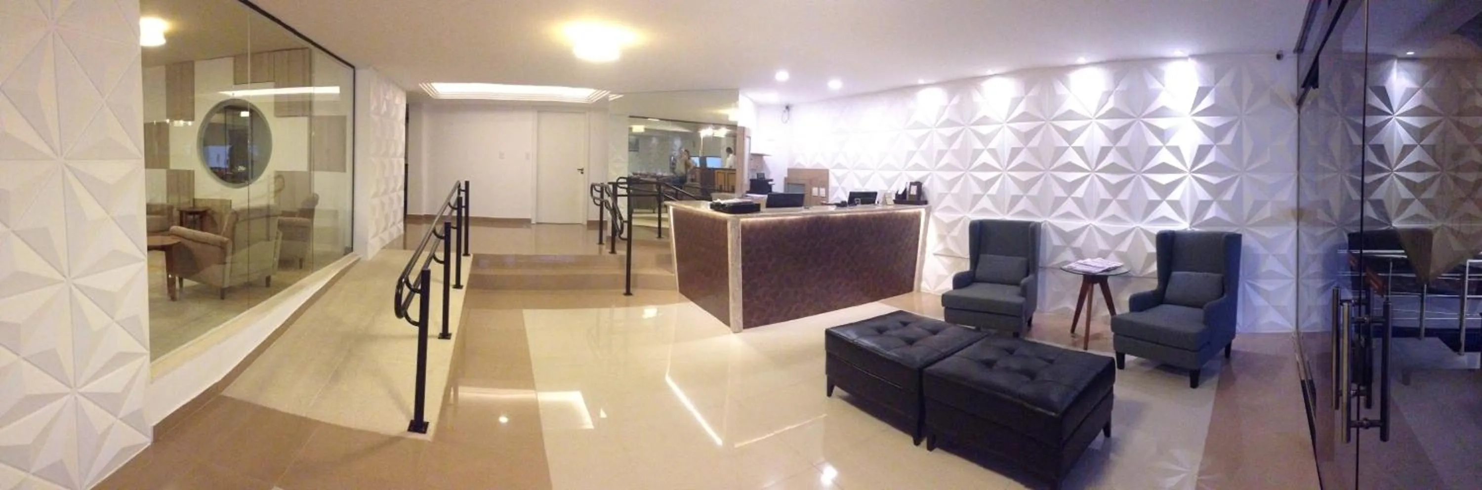 Facade/entrance in Gran Continental Hotel Taubaté