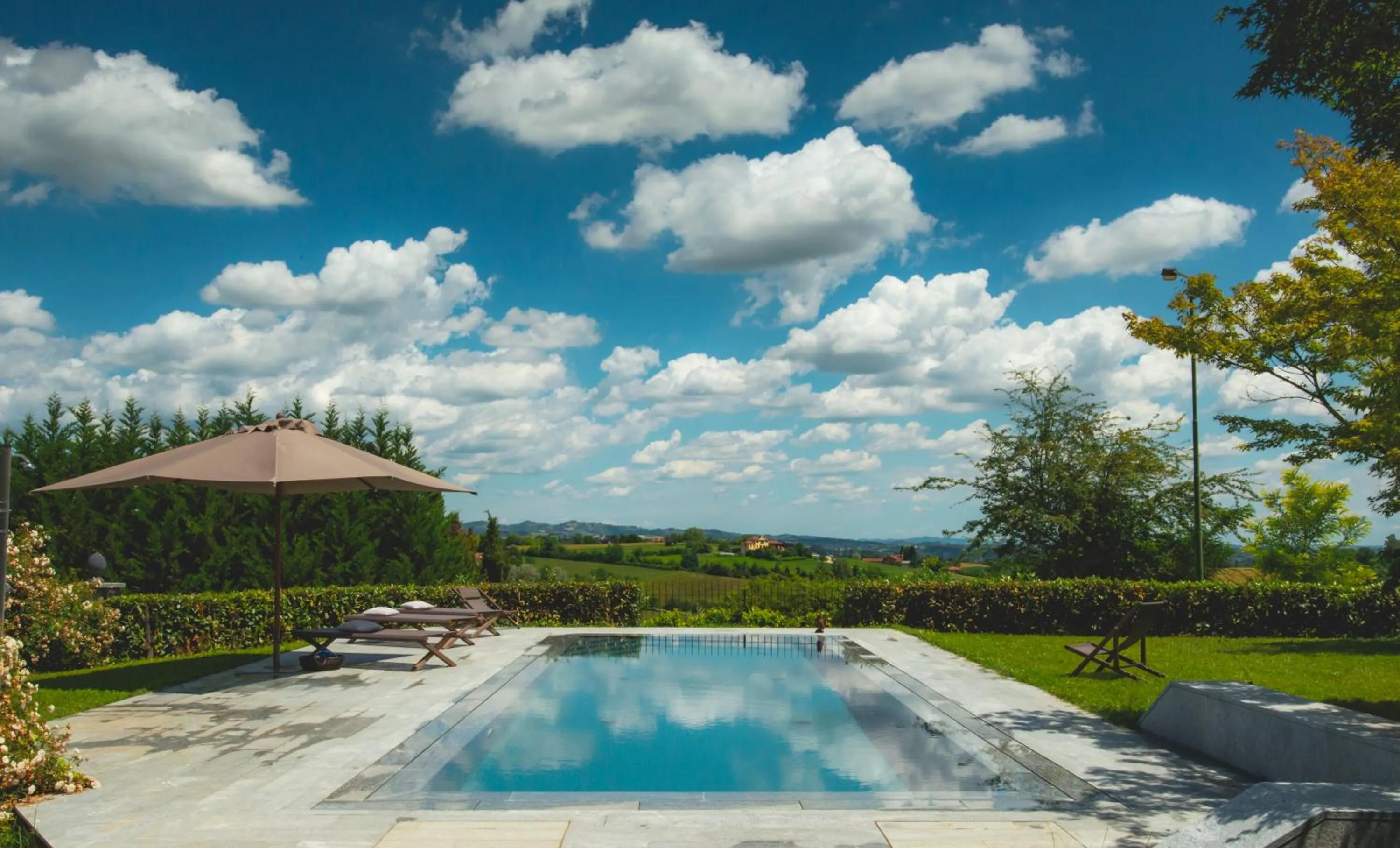 Swimming pool in B&B Puntodivista