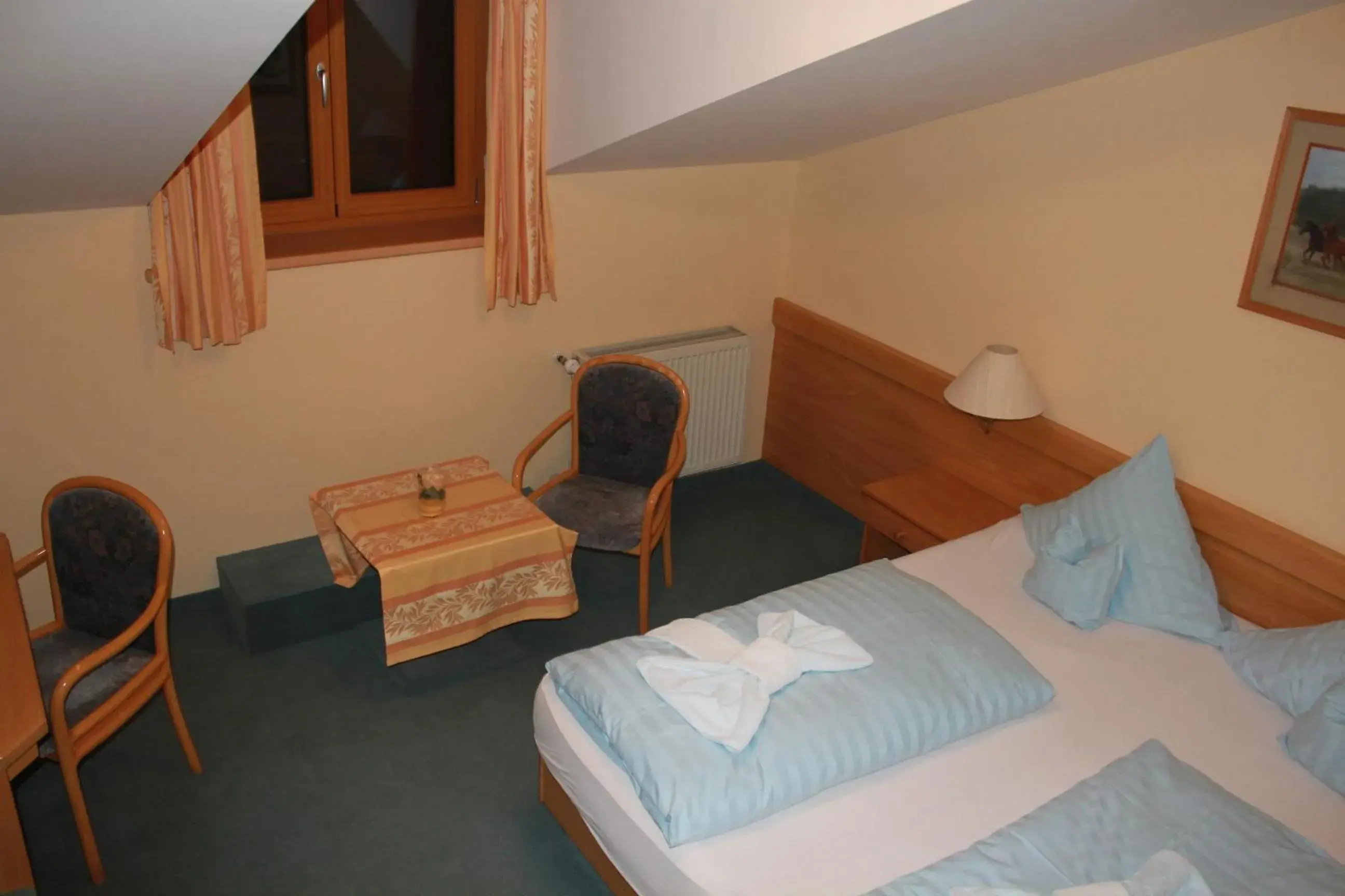 Double Room with Waterbed in Landgasthaus & Hotel Kurfer Hof Double Room with Waterbed in Landgasthaus & Hotel Kurfer Hof