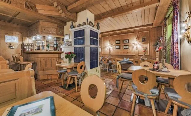 Restaurant/places to eat in Landgasthaus & Hotel Kurfer Hof