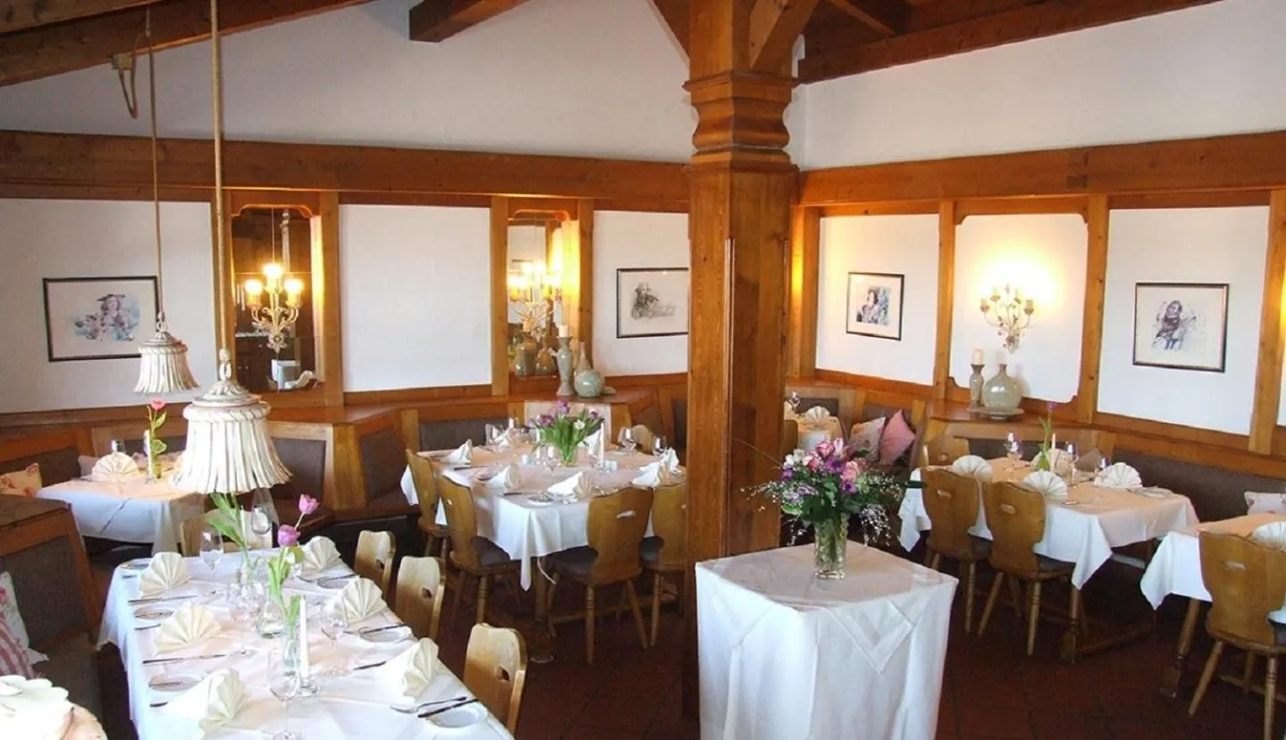 Restaurant/places to eat in Landgasthof Osterseen