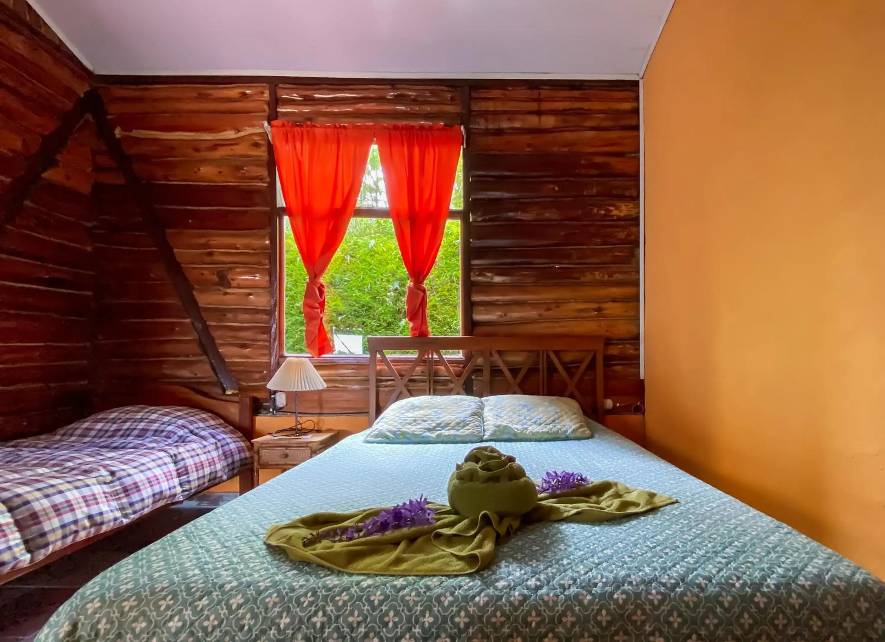 Basic Triple Room in Arenal Garden Lodge Basic Triple Room in Arenal Garden Lodge