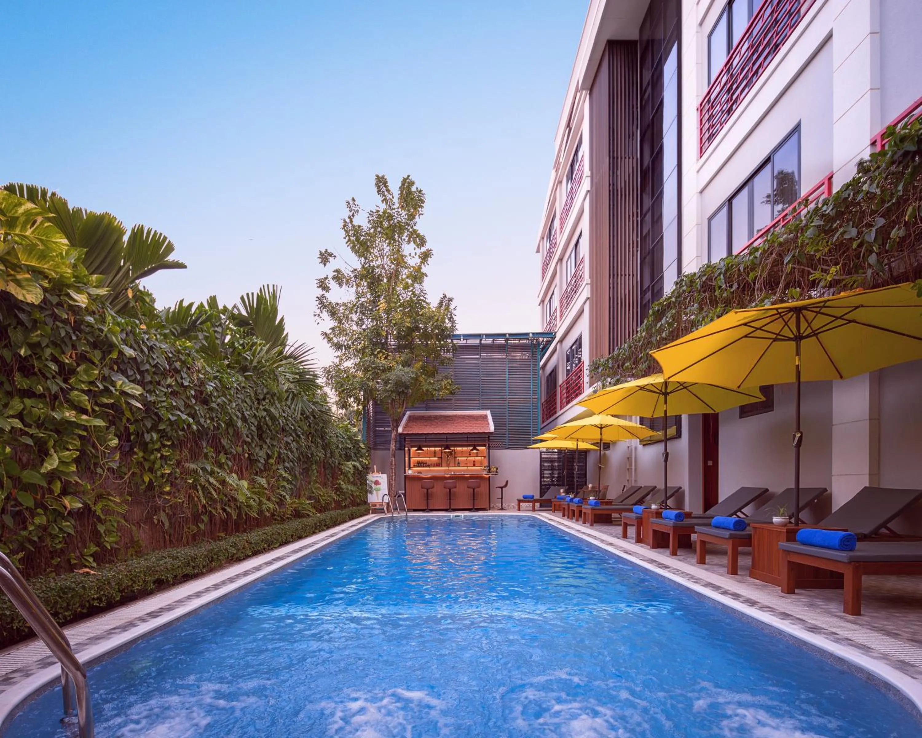 Swimming pool in Angkor Mansion & Apartment
