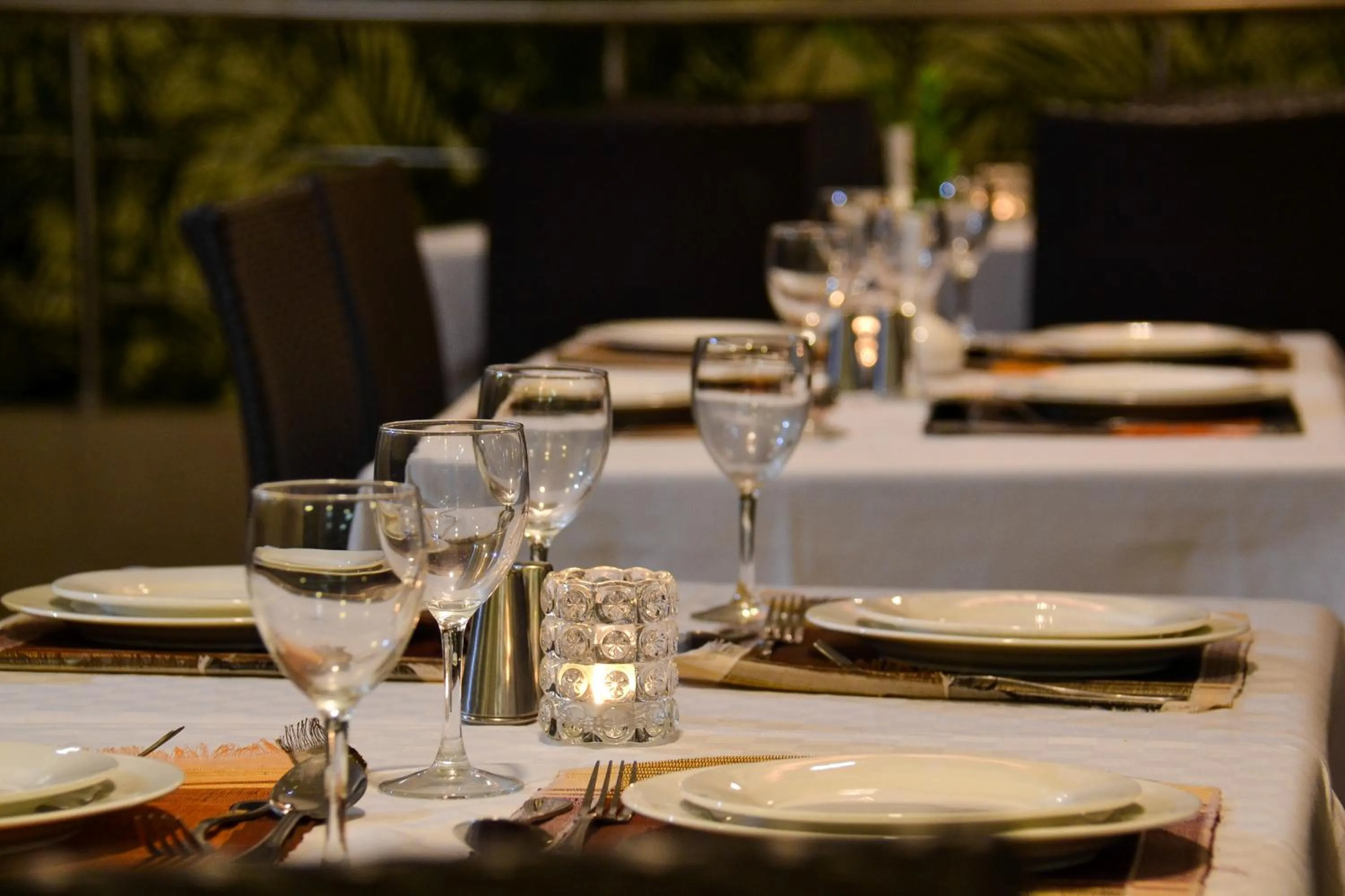 Restaurant/places to eat in Gasaro Hotel