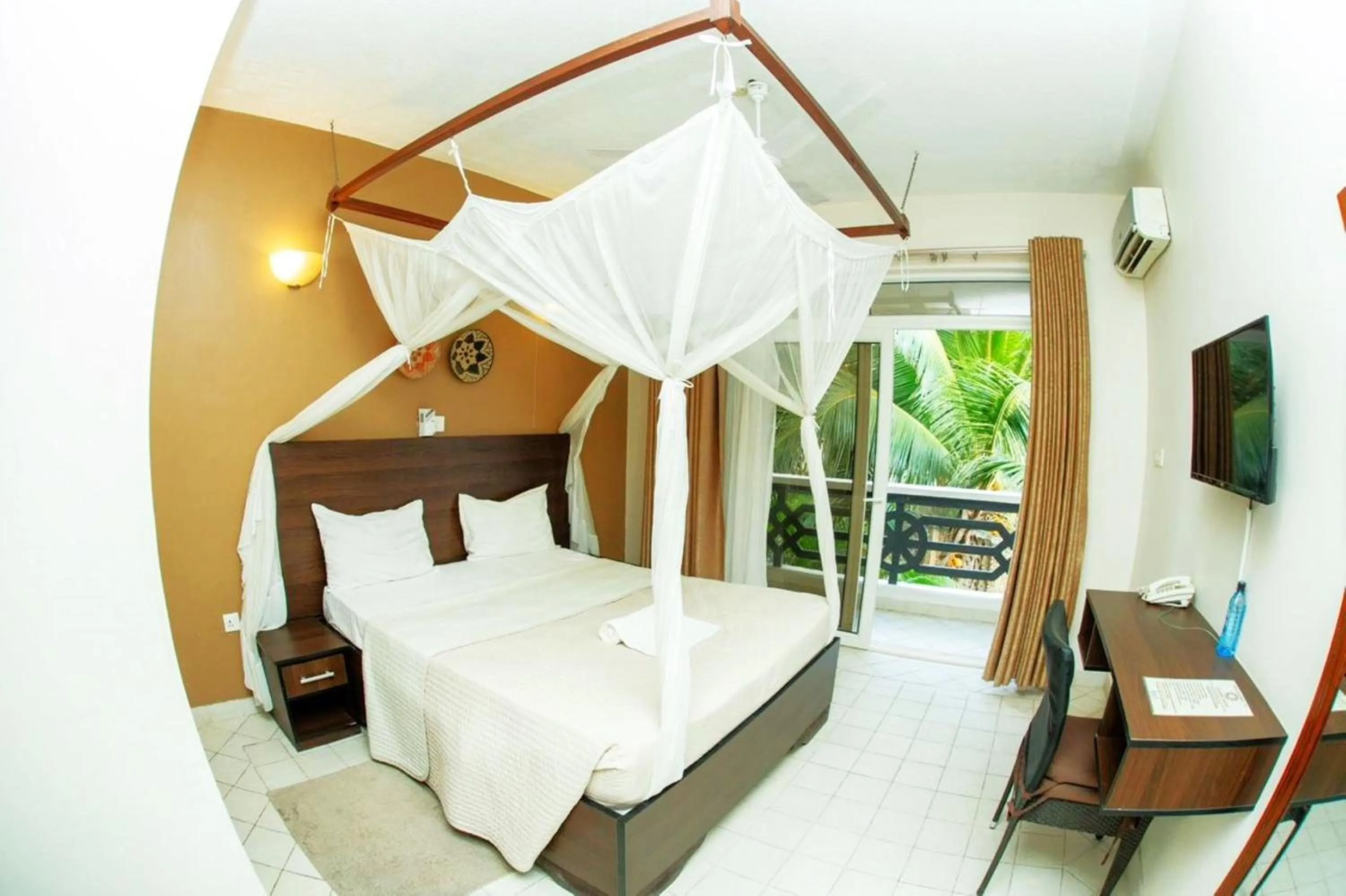 Bedroom in Gasaro Hotel