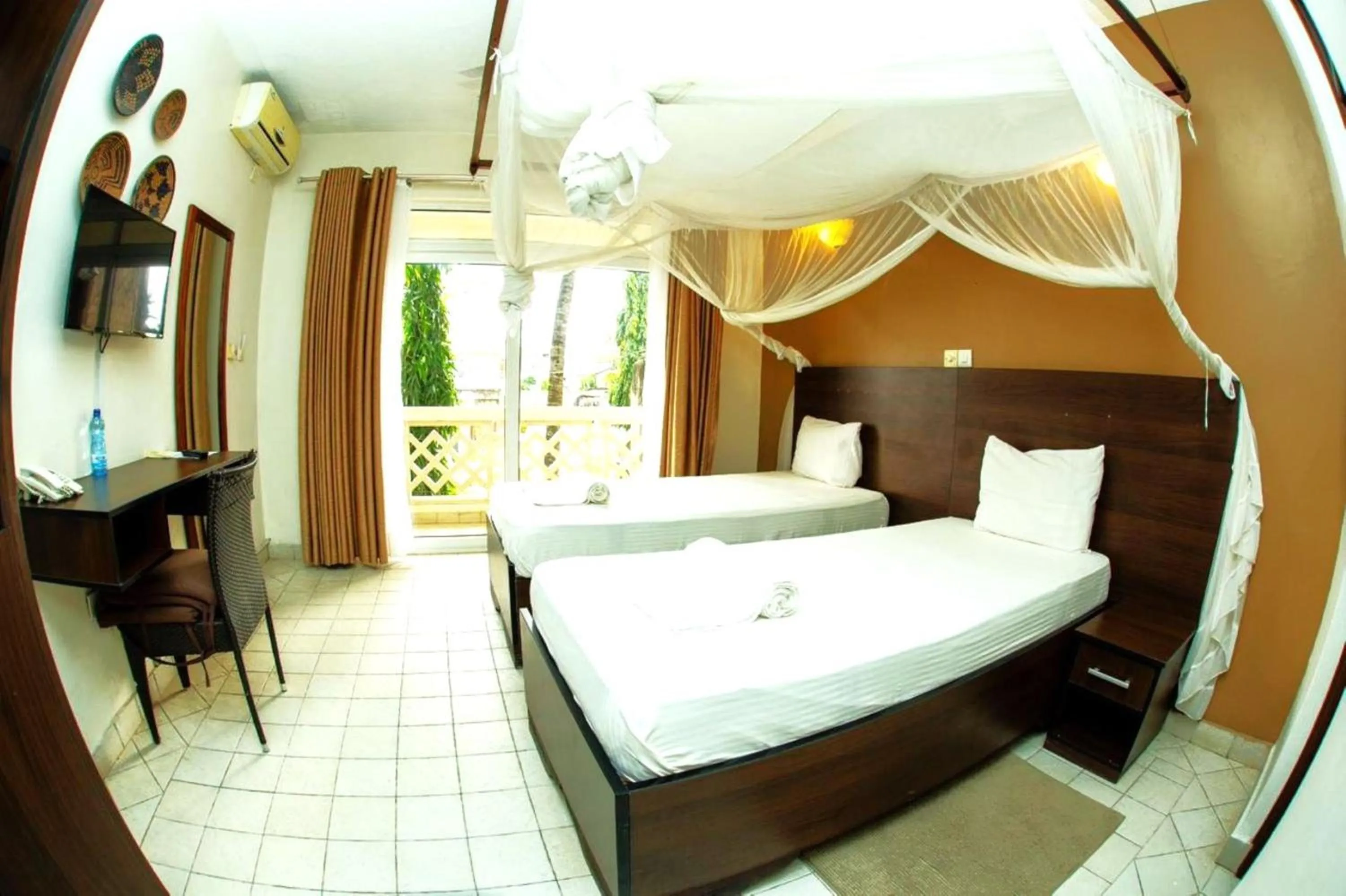 Bedroom in Gasaro Hotel