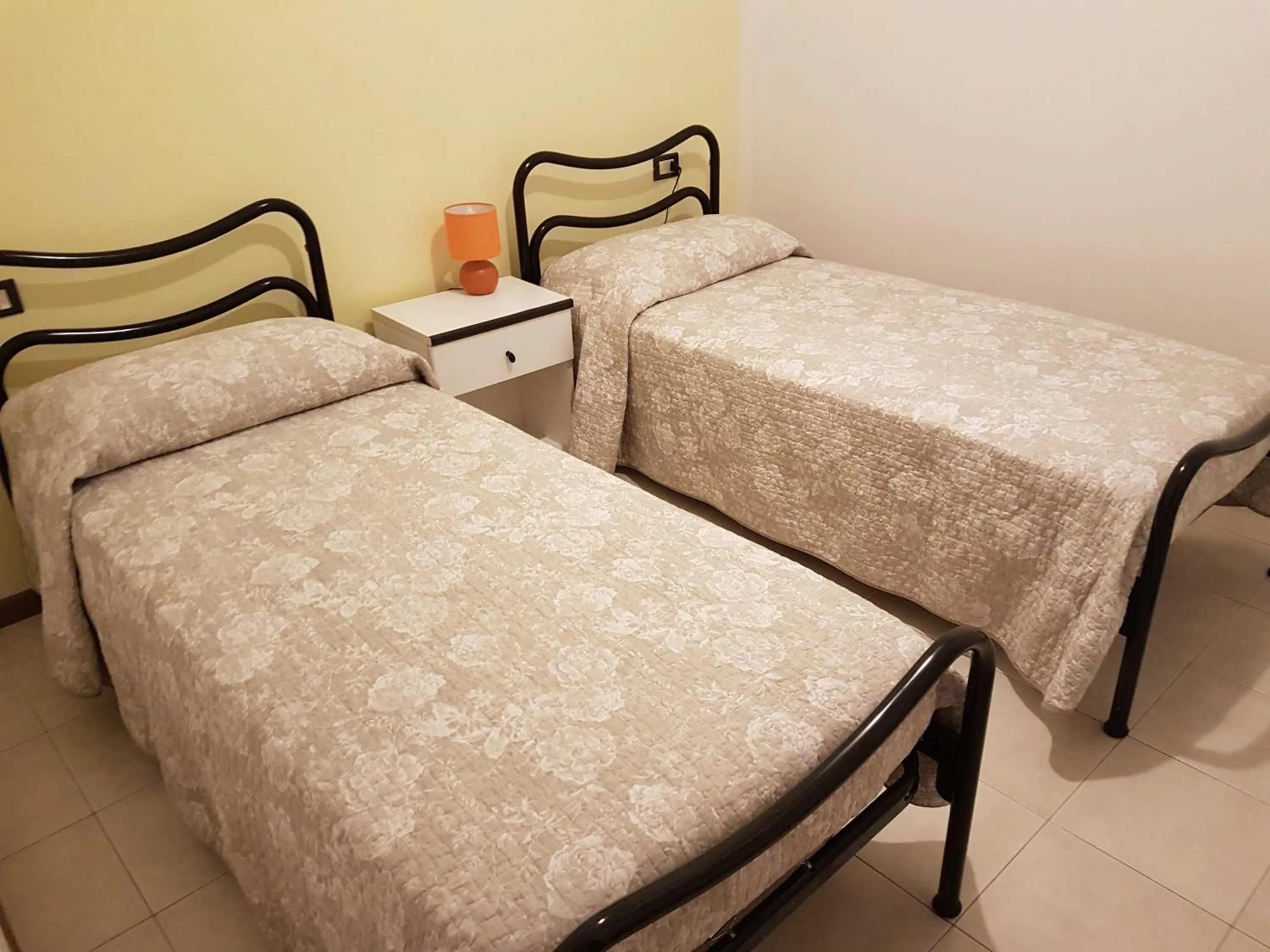 Bed in Appartamenti Albatros