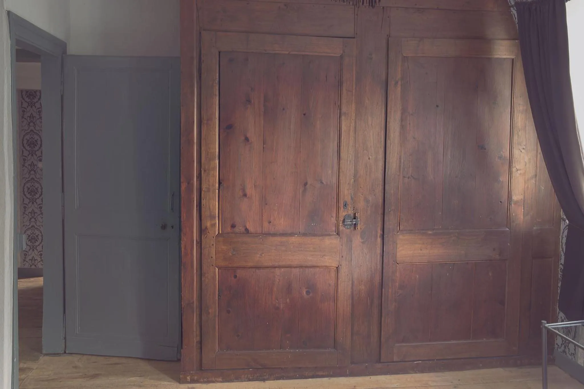 Bedroom in Chateau De Grosfy