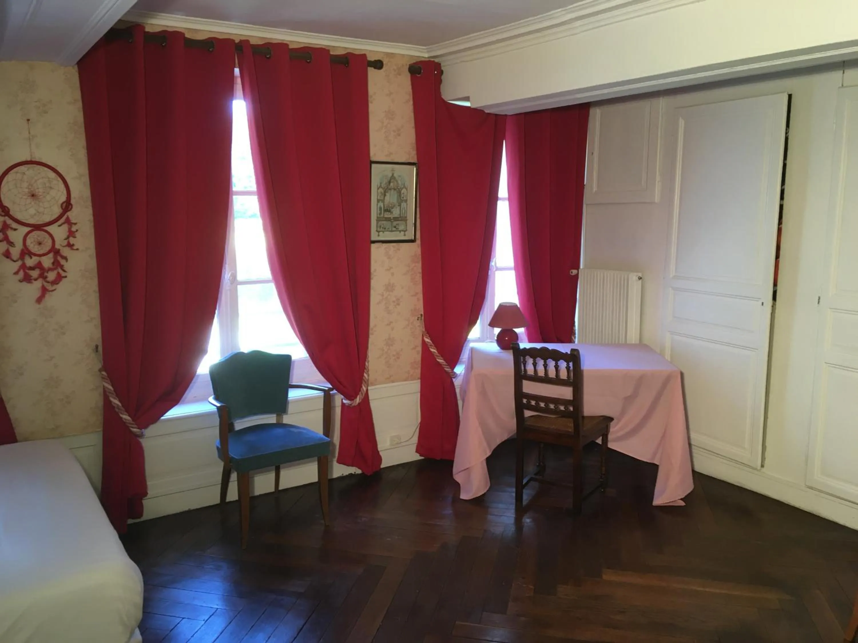 Business facilities, Bed in Chateau De Grosfy