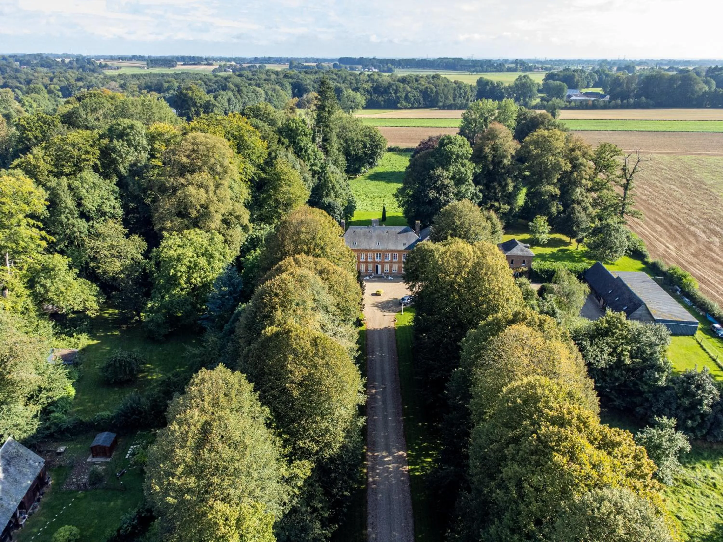 Property building in Chateau De Grosfy