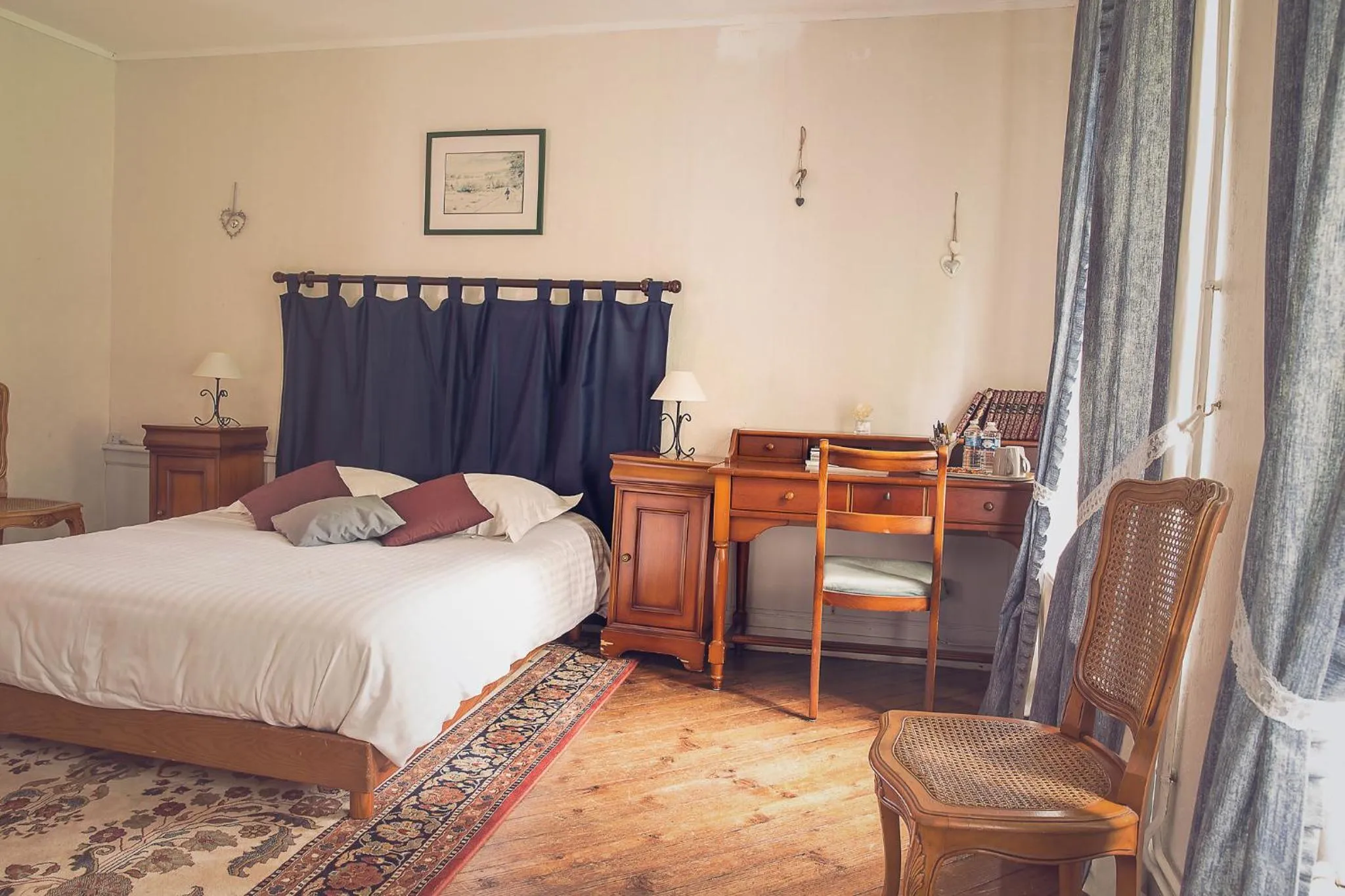 Bedroom, Bed in Chateau De Grosfy