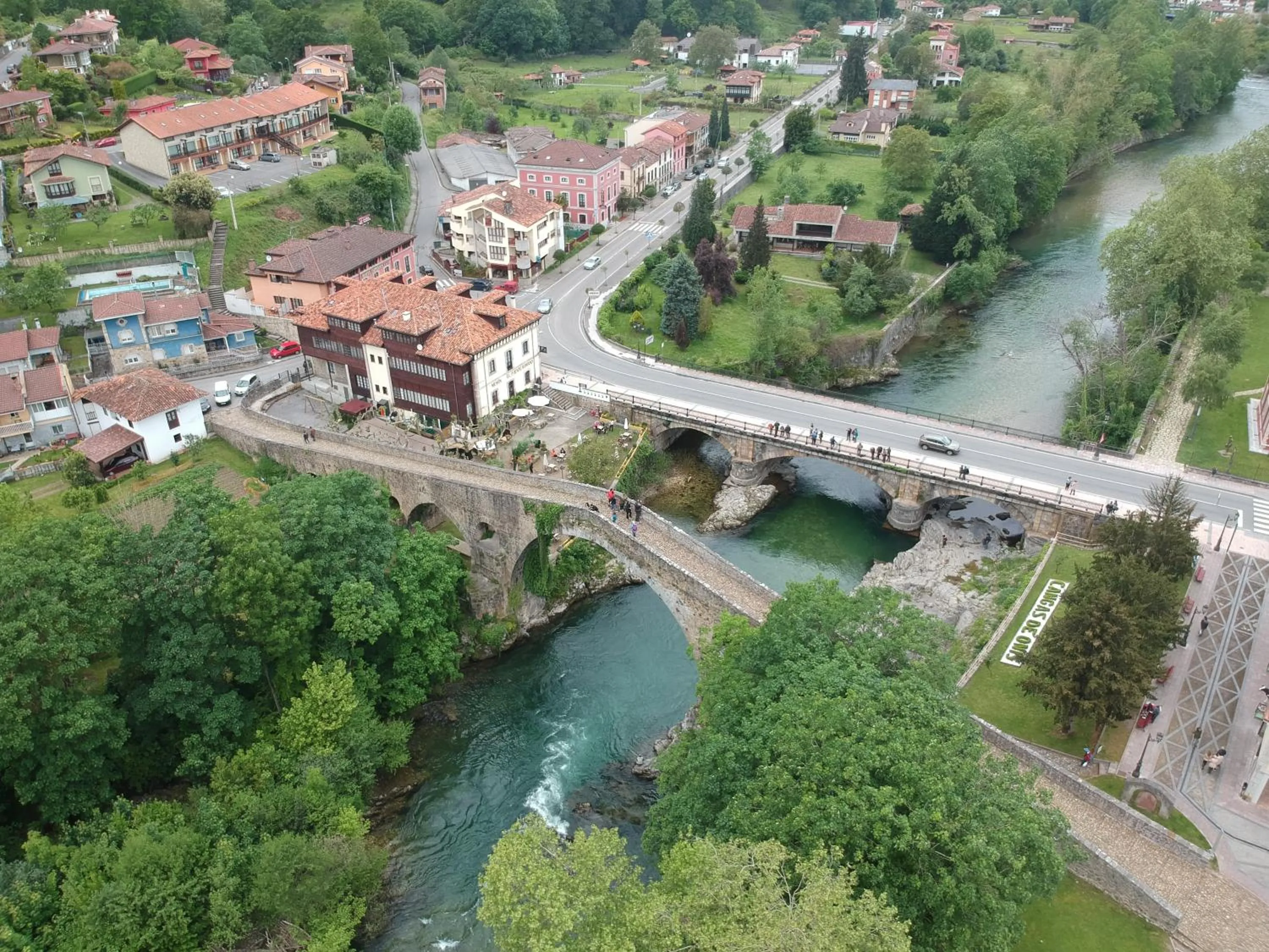 Property building in Hotel Virgen de Covadonga