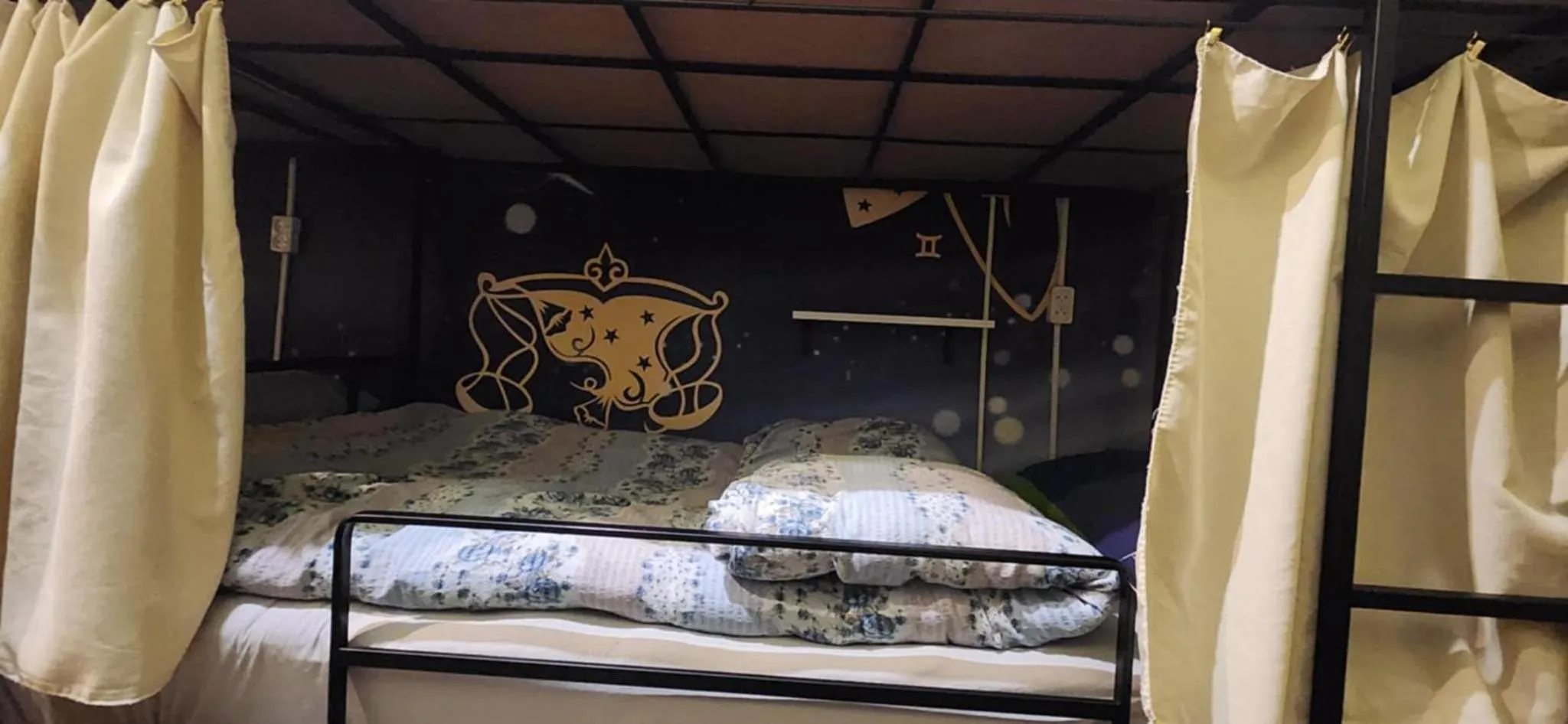 Bed in Galaxy Hostel