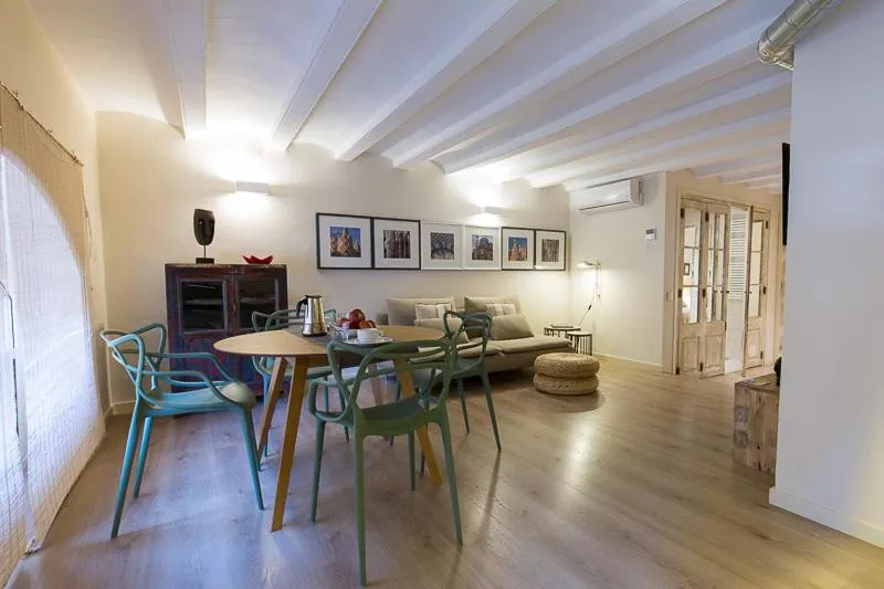 Living room in Weflating Suites Sant Antoni Market
