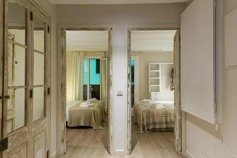 Bed in Weflating Suites Sant Antoni Market