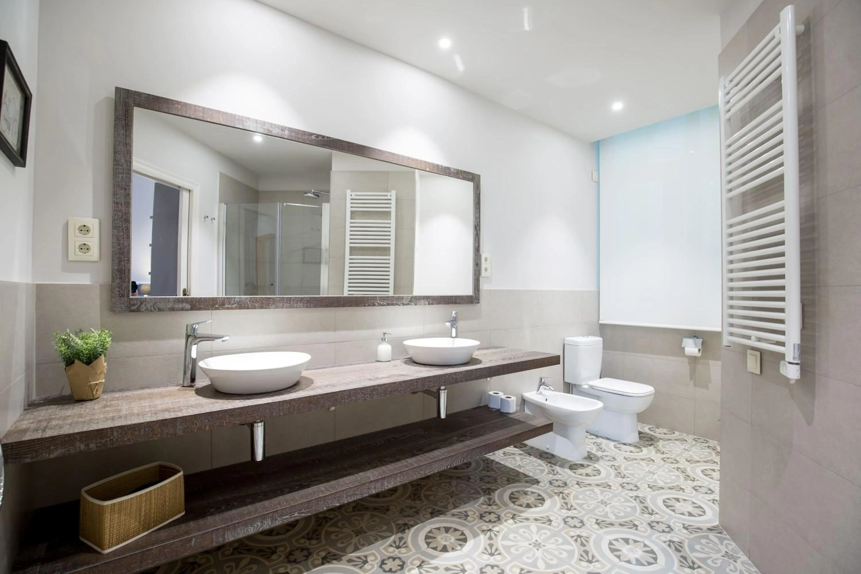 Bathroom in Weflating Suites Sant Antoni Market