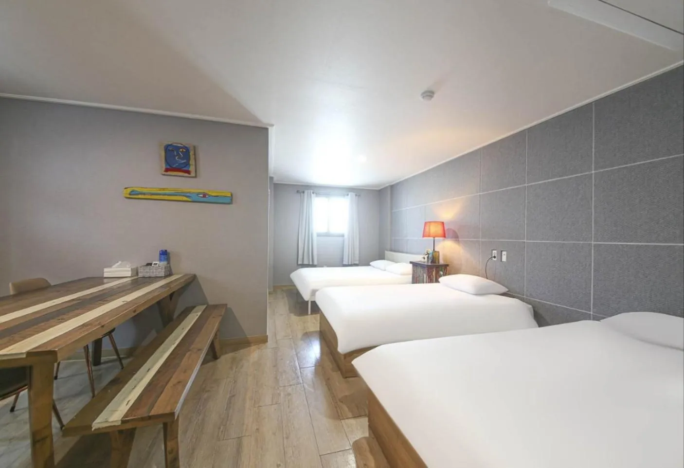 Photo of the whole room, Bed in Stay Hyun