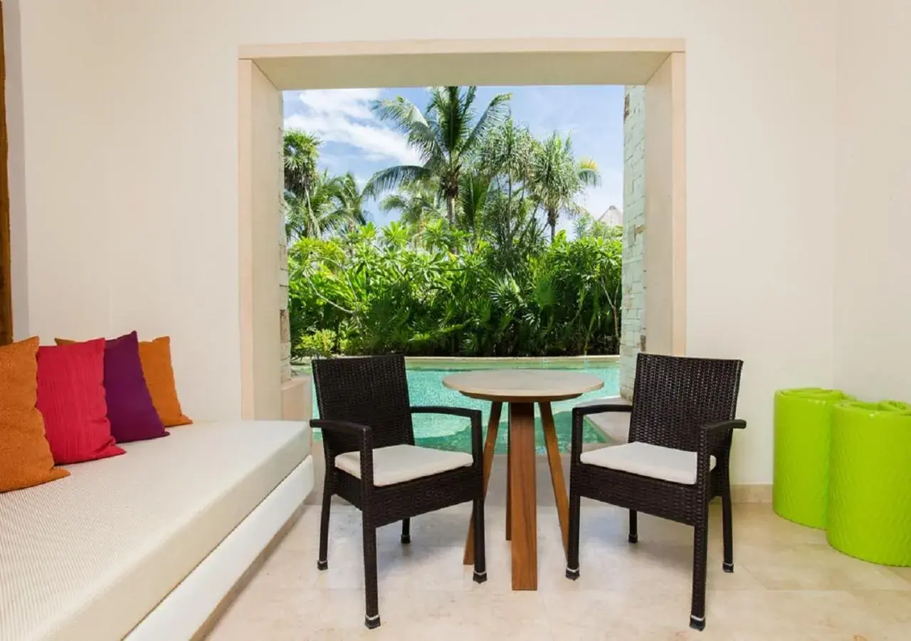 Preferred Club Junior Suite Swim Out King in Secrets Akumal Riviera Maya - Adults Only Preferred Club Junior Suite Swim Out King in Secrets Akumal Riviera Maya - Adults Only