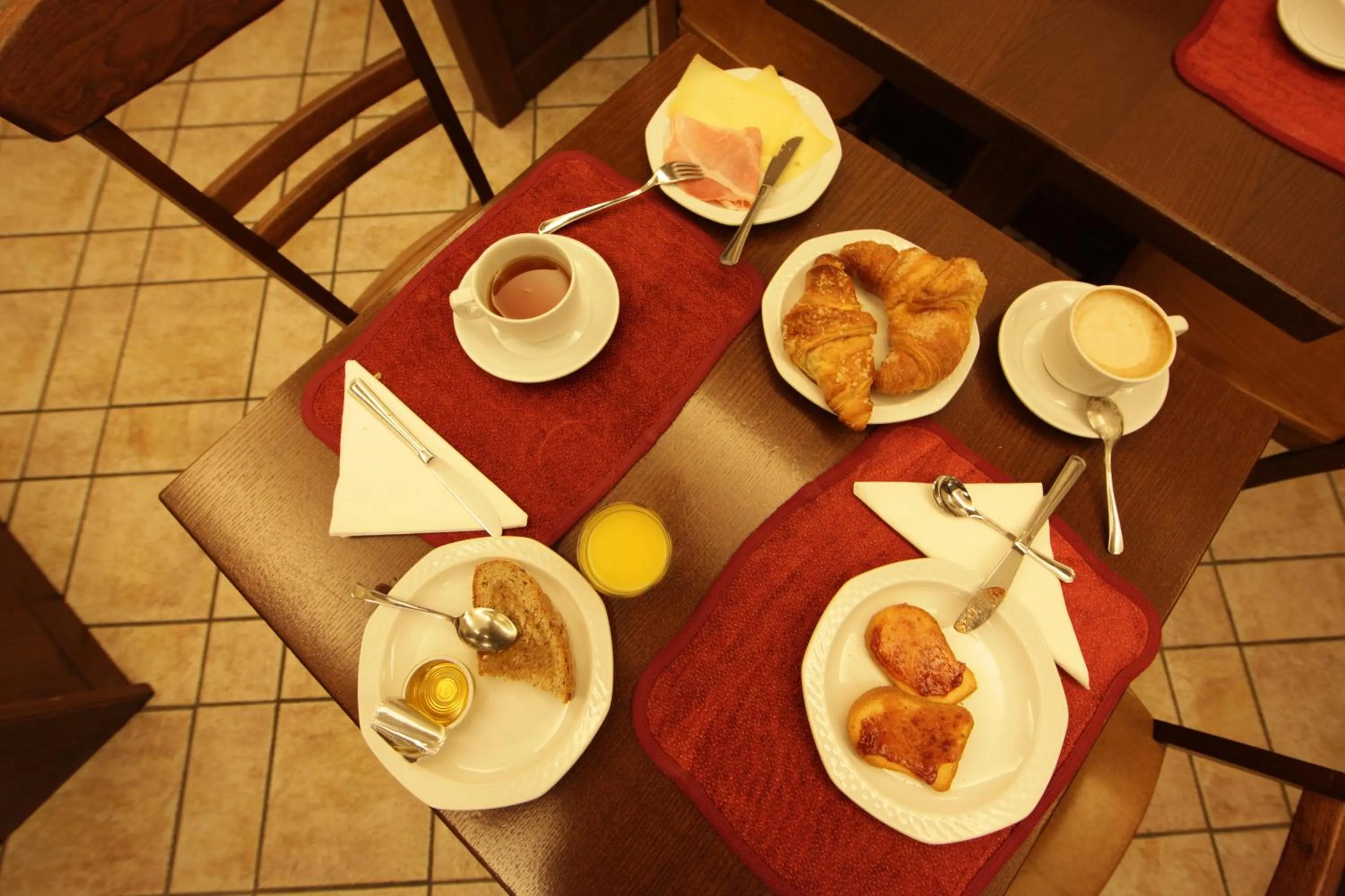 Food and drinks in Santa San