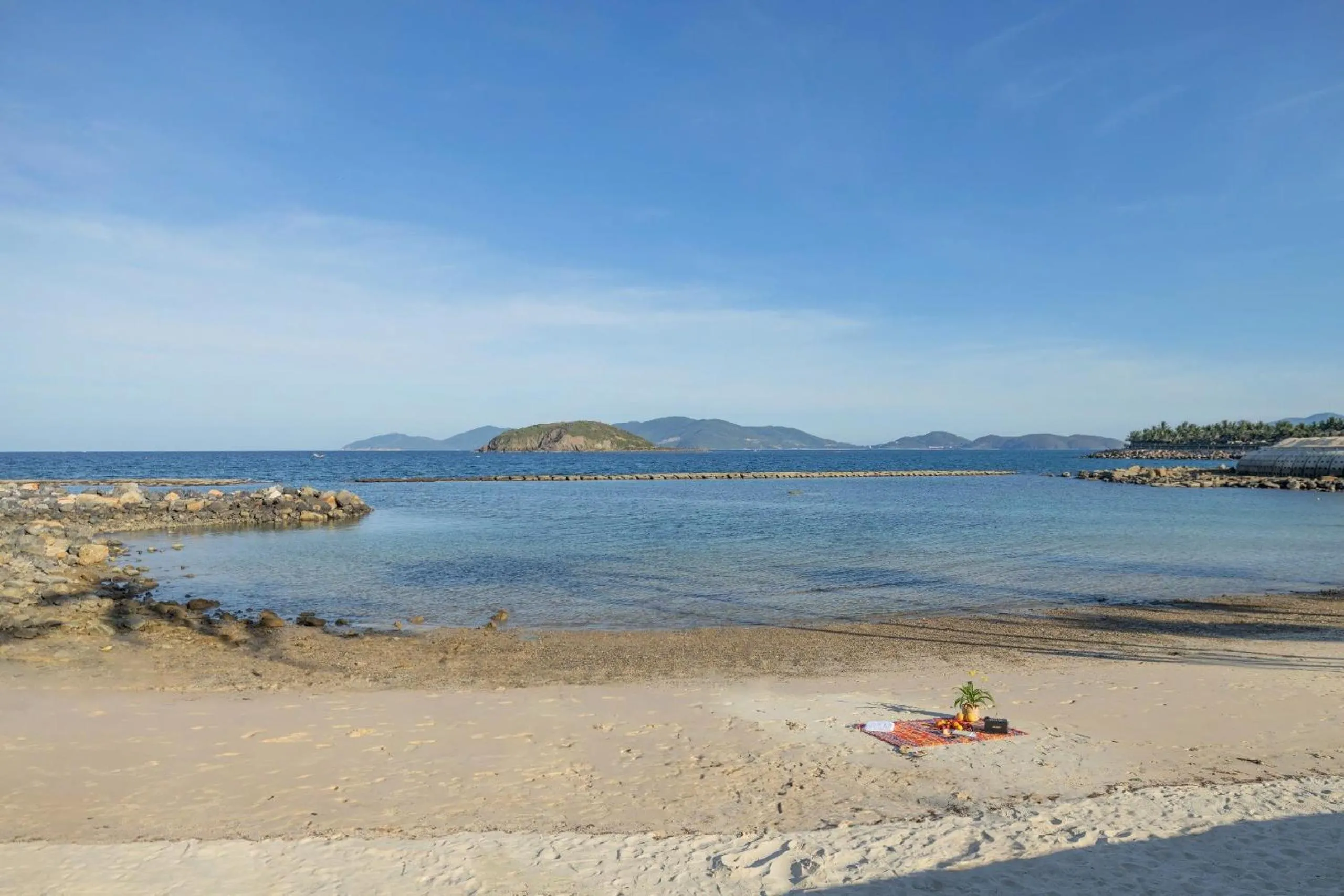 Day in Cozy Front Beach House wid Private Beach