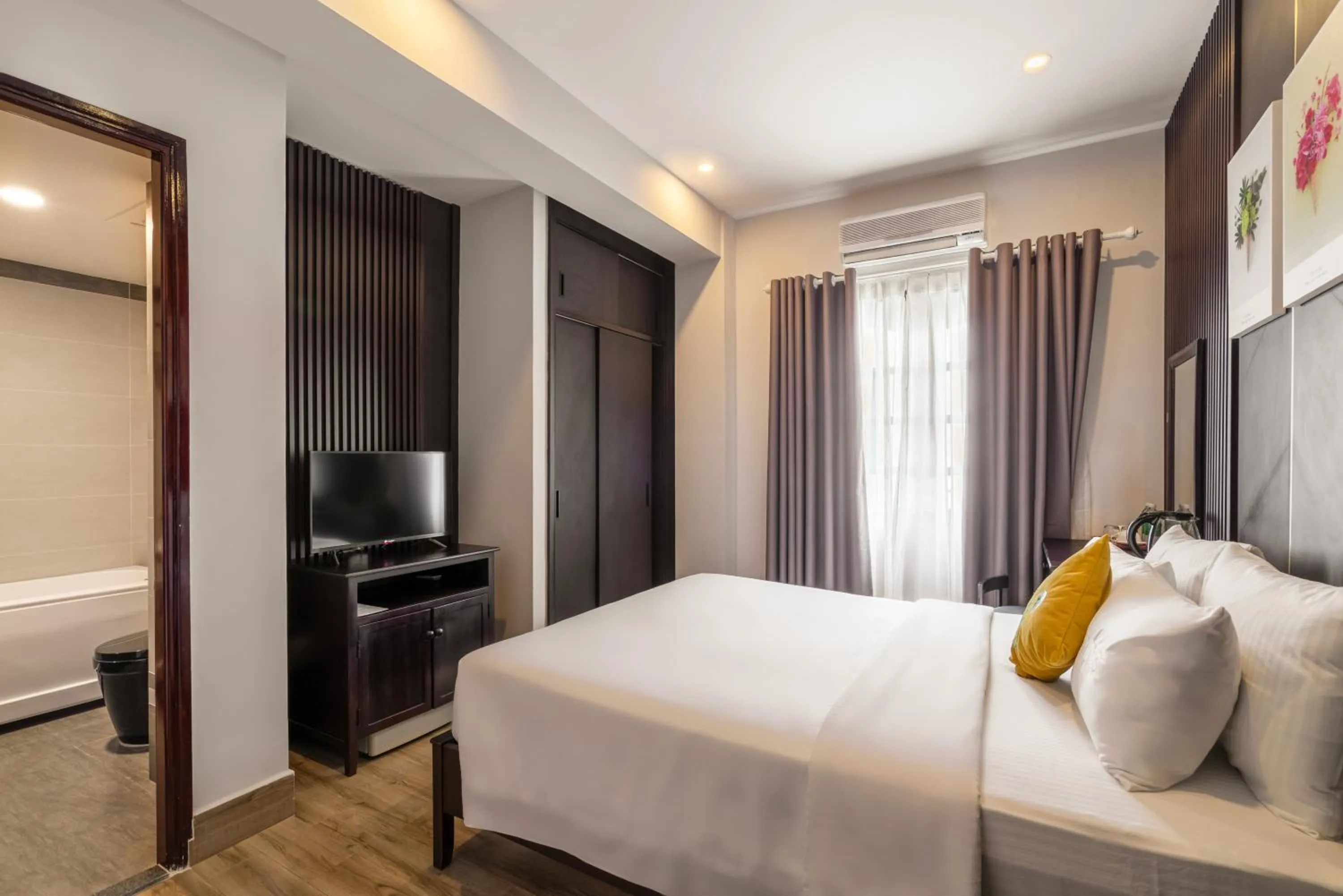 Bed in The Palms Hotel Phan Thiết