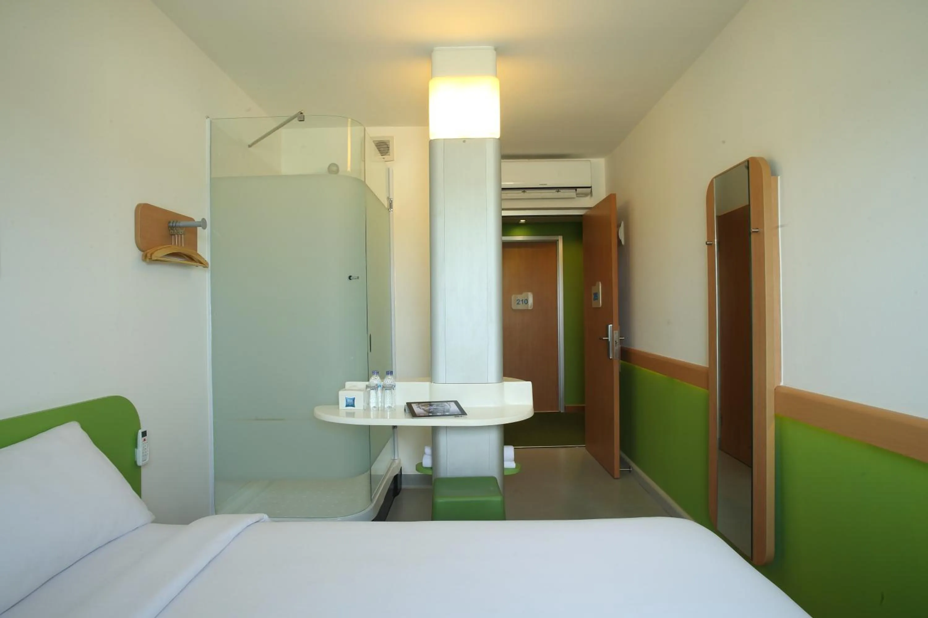 Bed in Cordia Hotel Surabaya Airport - Hotel Dalam Bandara
