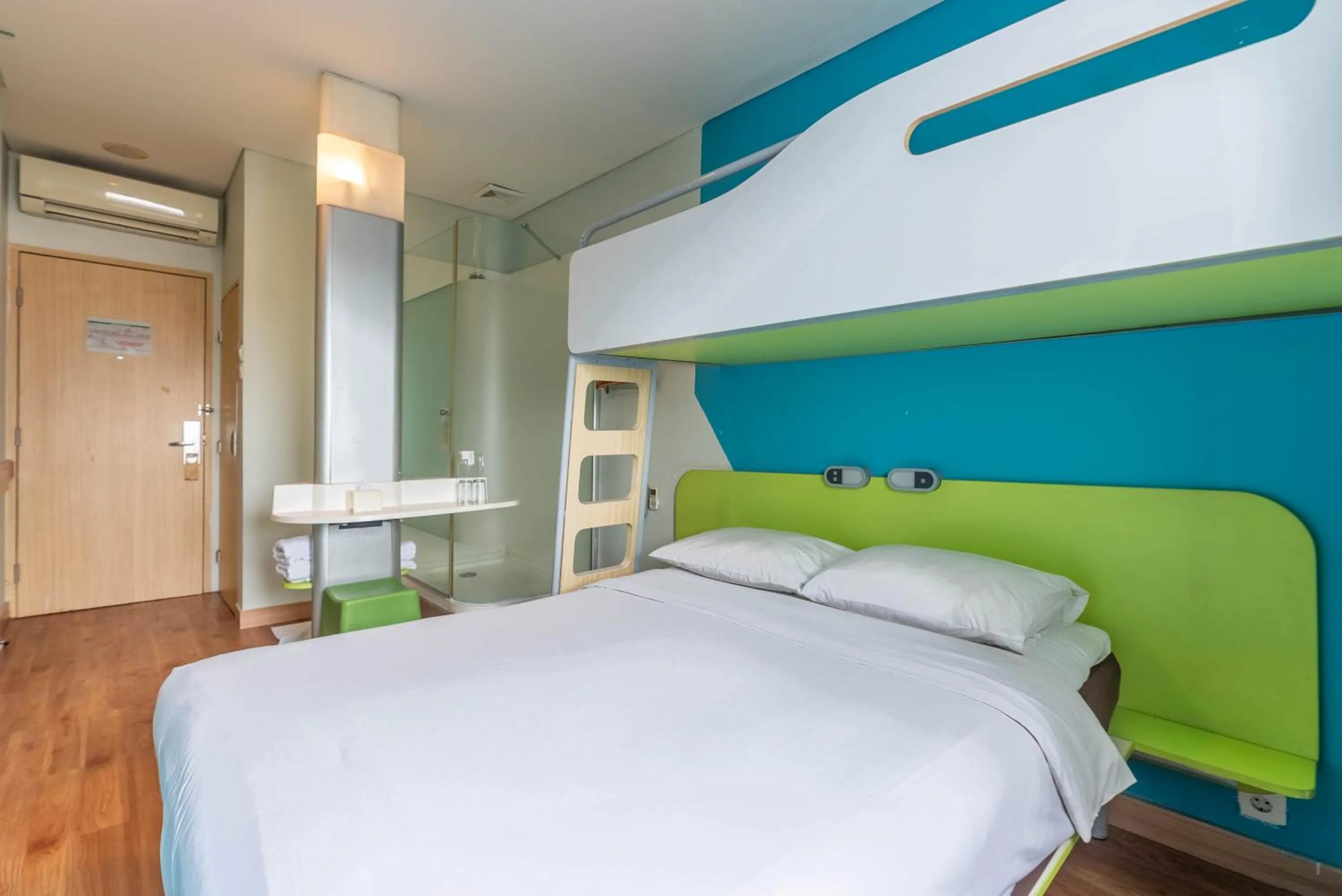 Bed in The Suddha Asia Afrika Bandung