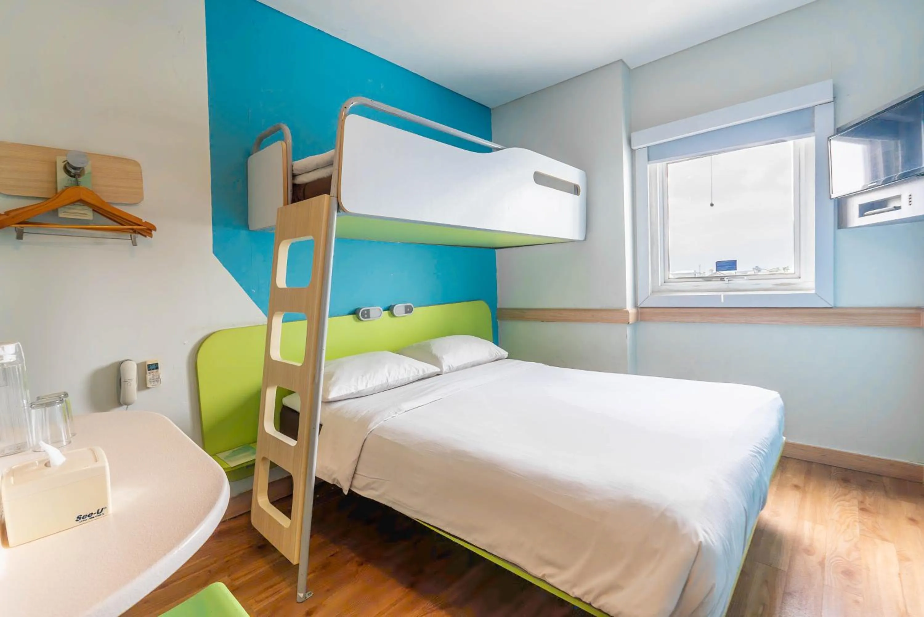 Bed in The Suddha Asia Afrika Bandung