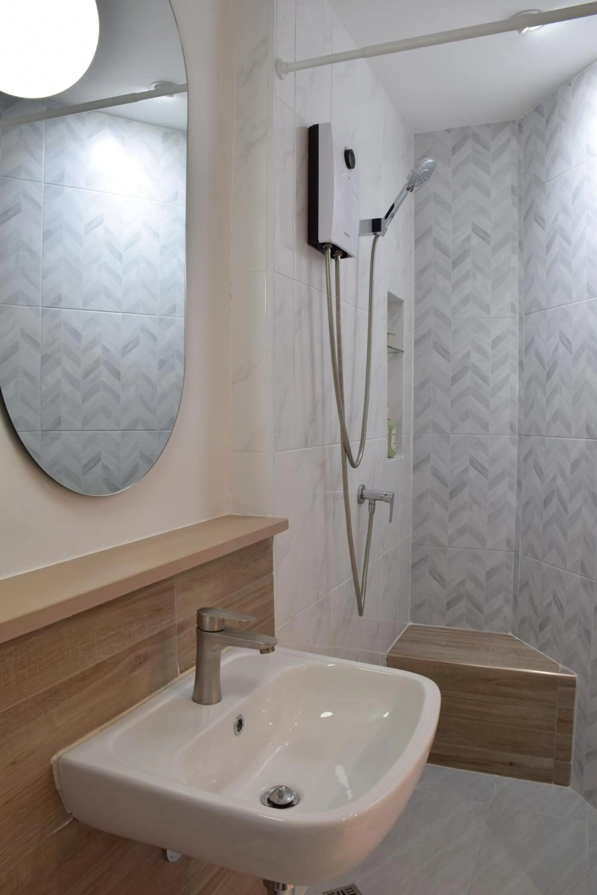 Shower in Squirrel House