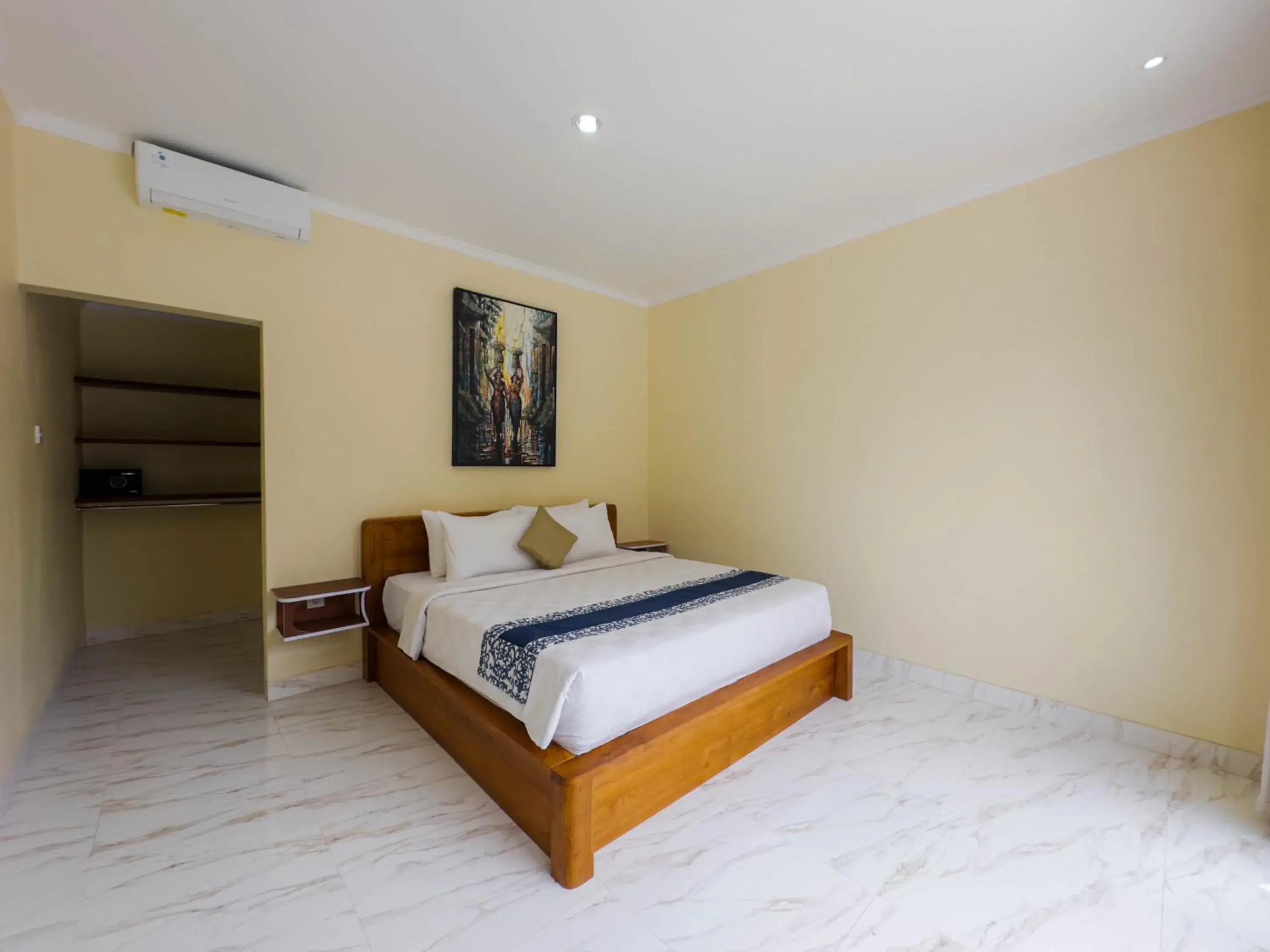 Deluxe Double Room in Kubu Manah Ubud Deluxe Double Room in Kubu Manah Ubud