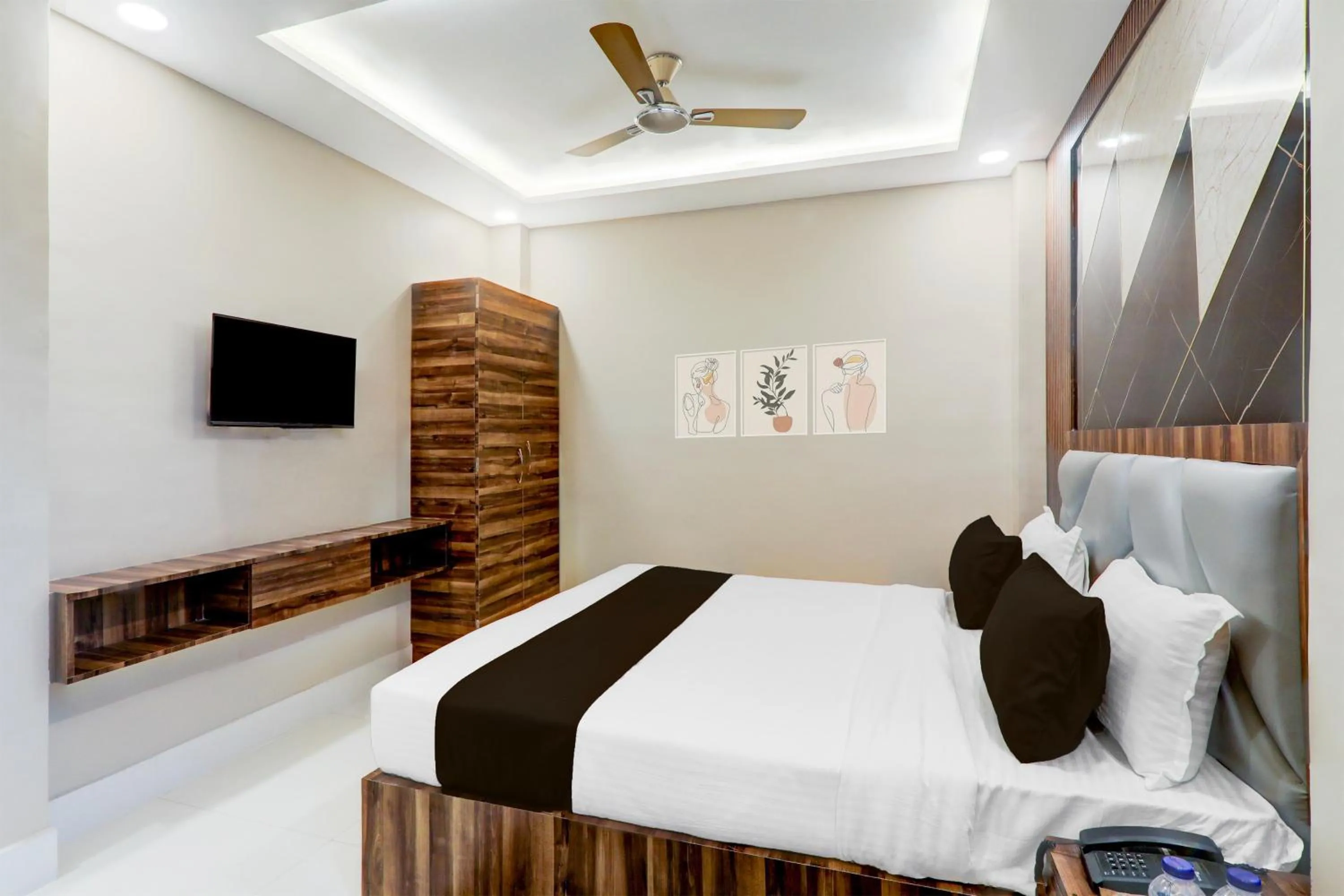 Bedroom, Bed in Hotel O Green High