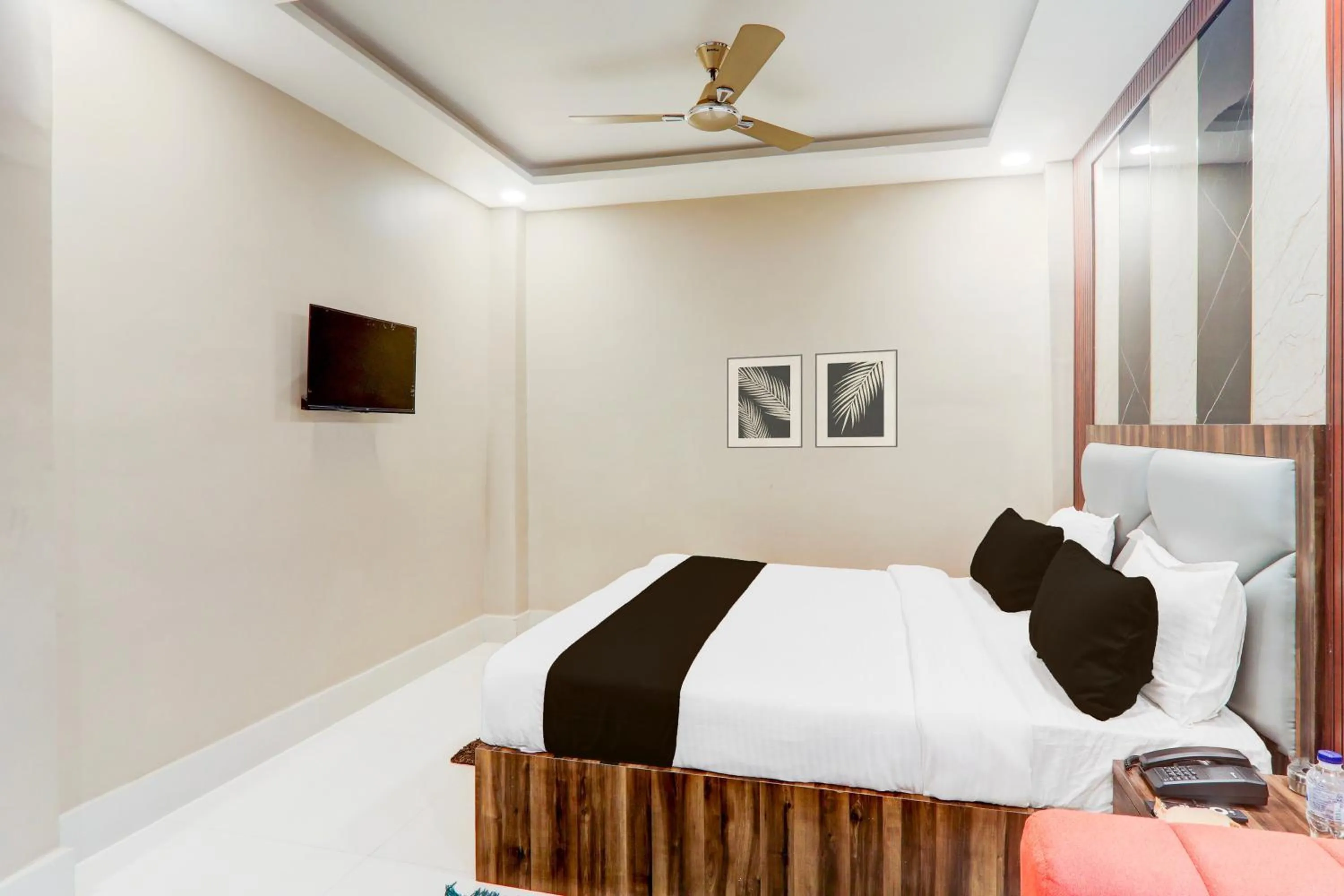 Bedroom, Bed in Hotel O Green High