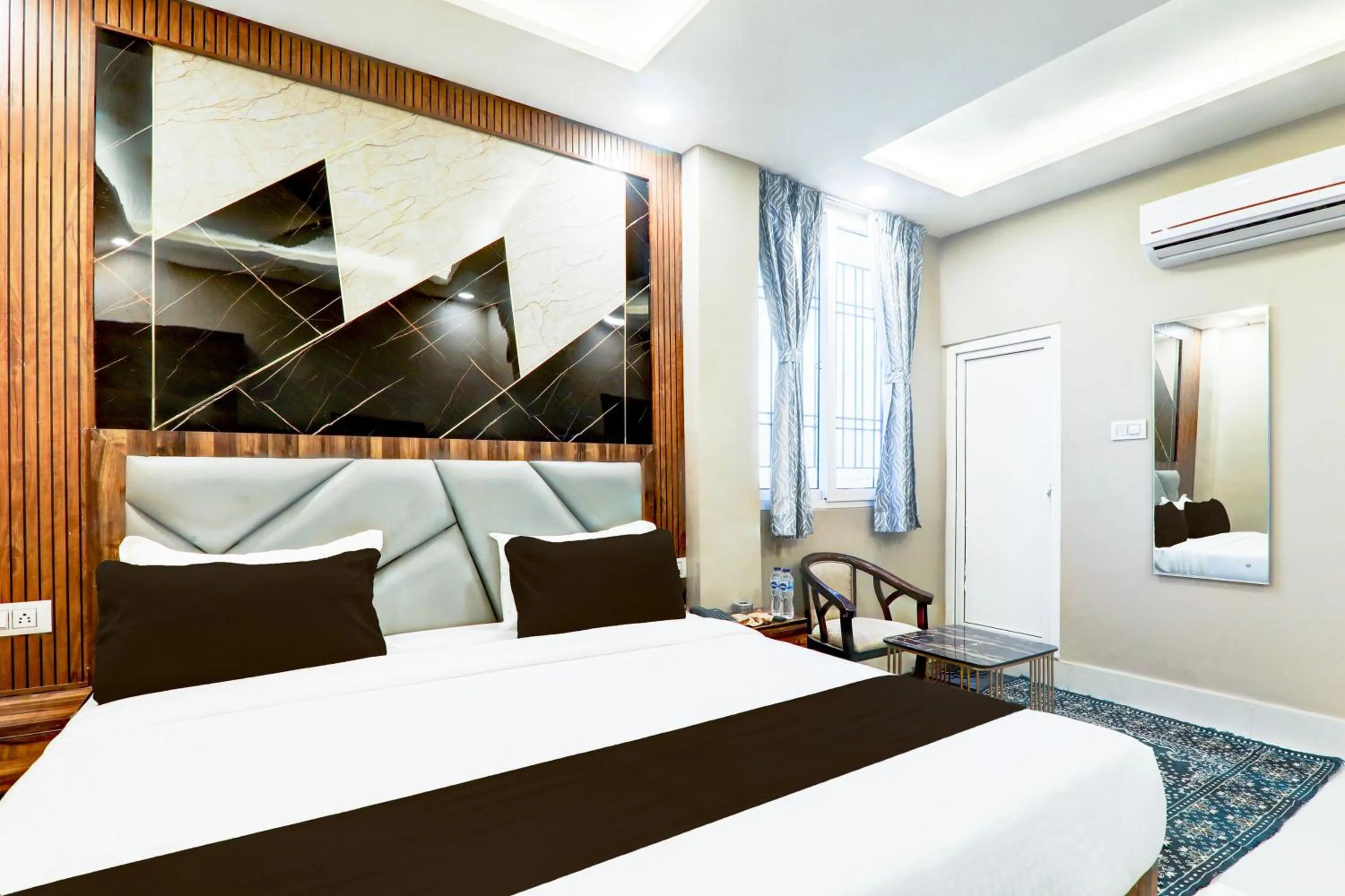 Bedroom, Bed in Hotel O Green High