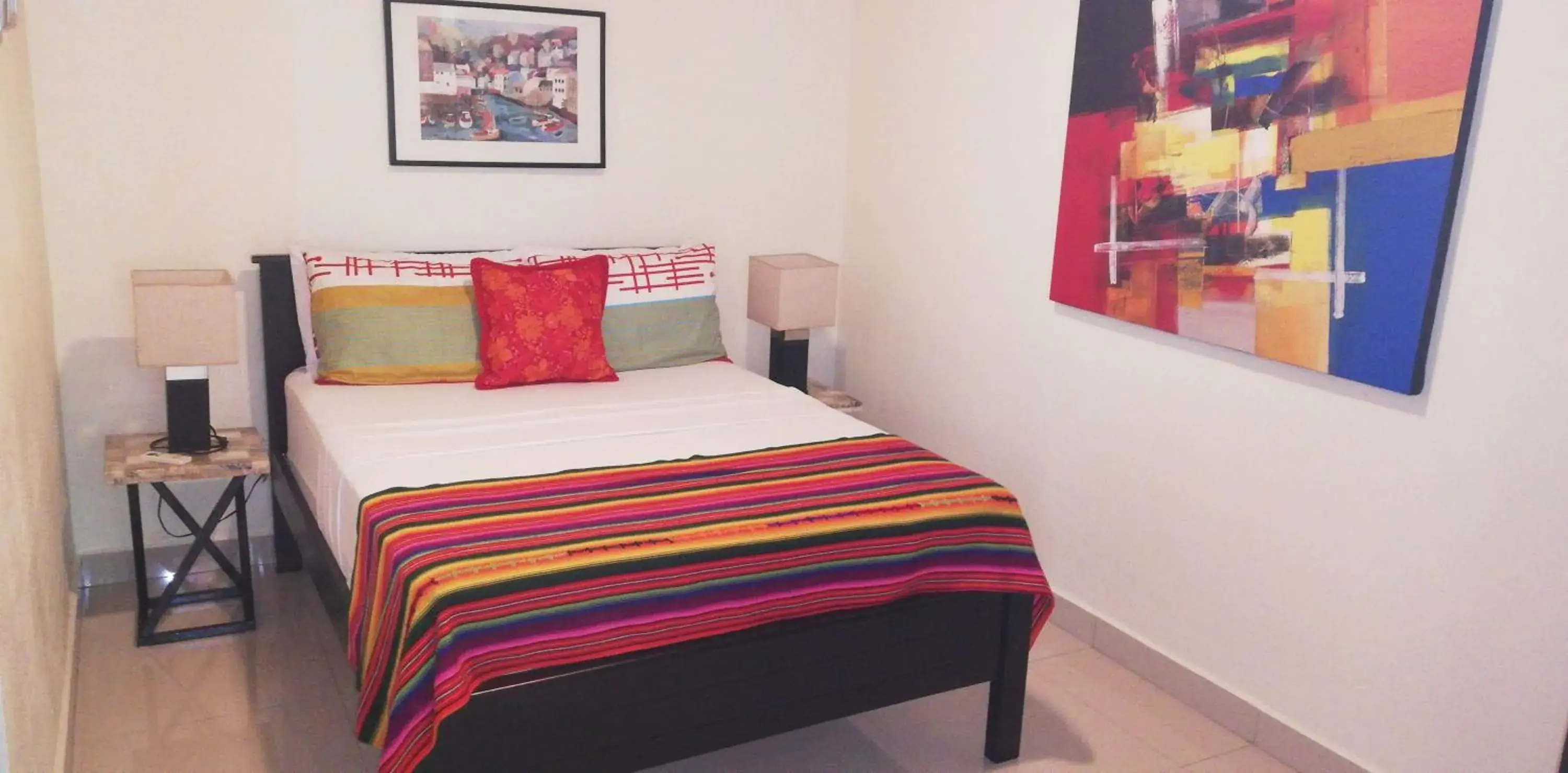 Superior Queen Room in Coyaba Tropical Elegant Adult Guesthouse Superior Queen Room in Coyaba Tropical Elegant Adult Guesthouse