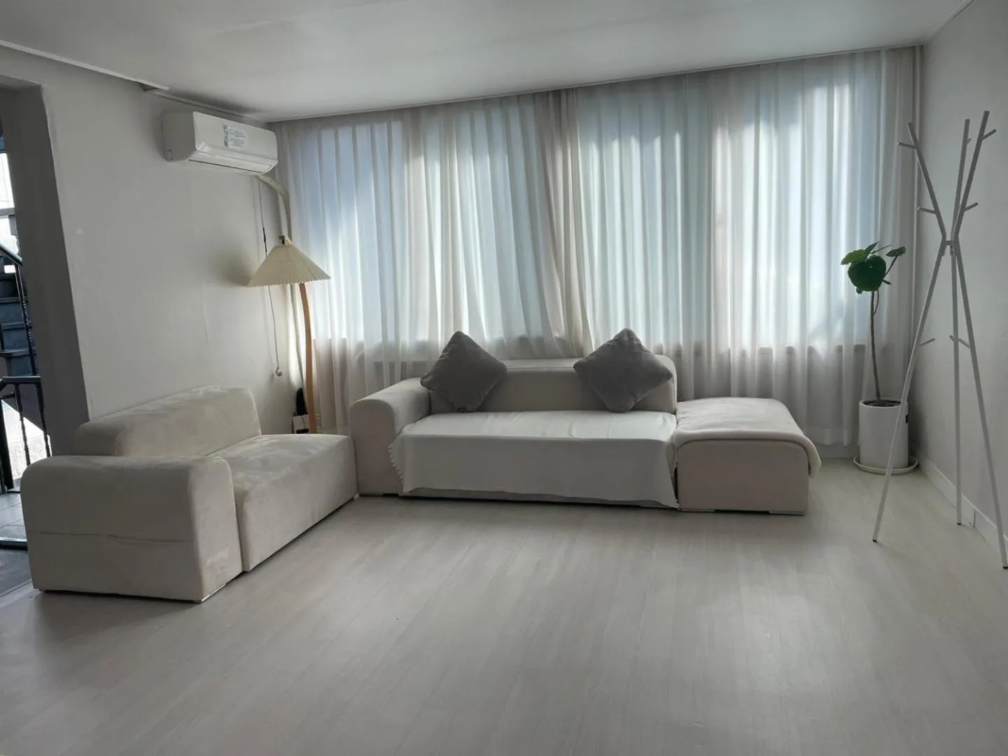 Bed in High Street Guest House