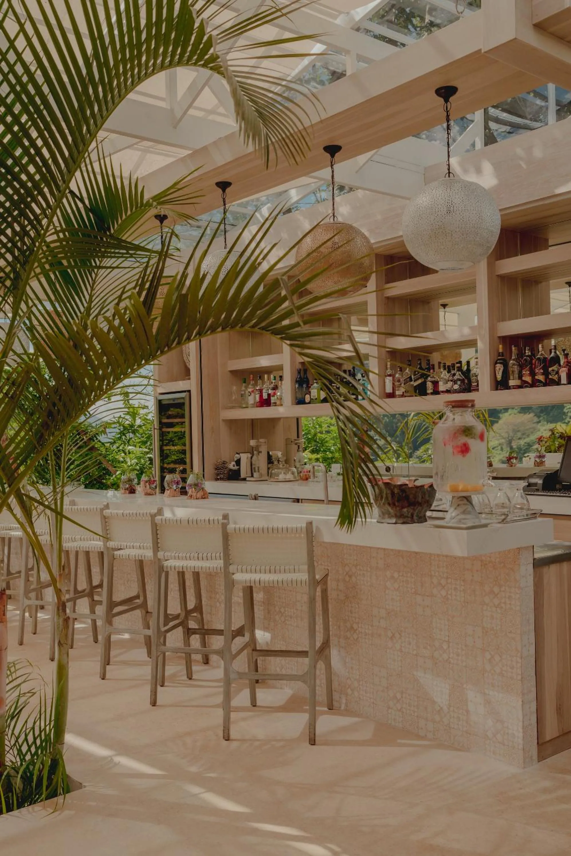 Lounge or bar in The Retreat Costa Rica - Wellness Resort & Spa